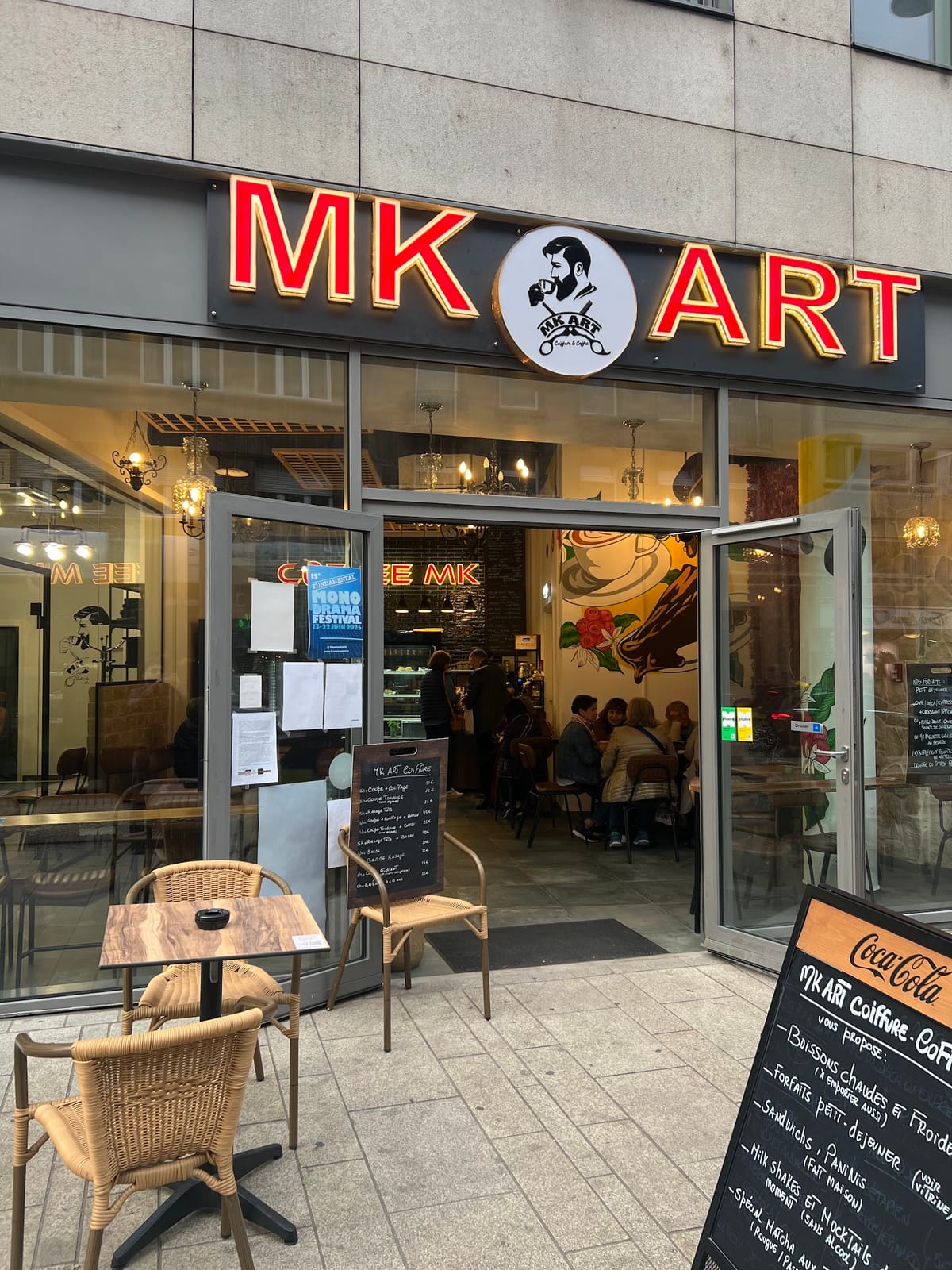 MK ART Coiffure & Coffee