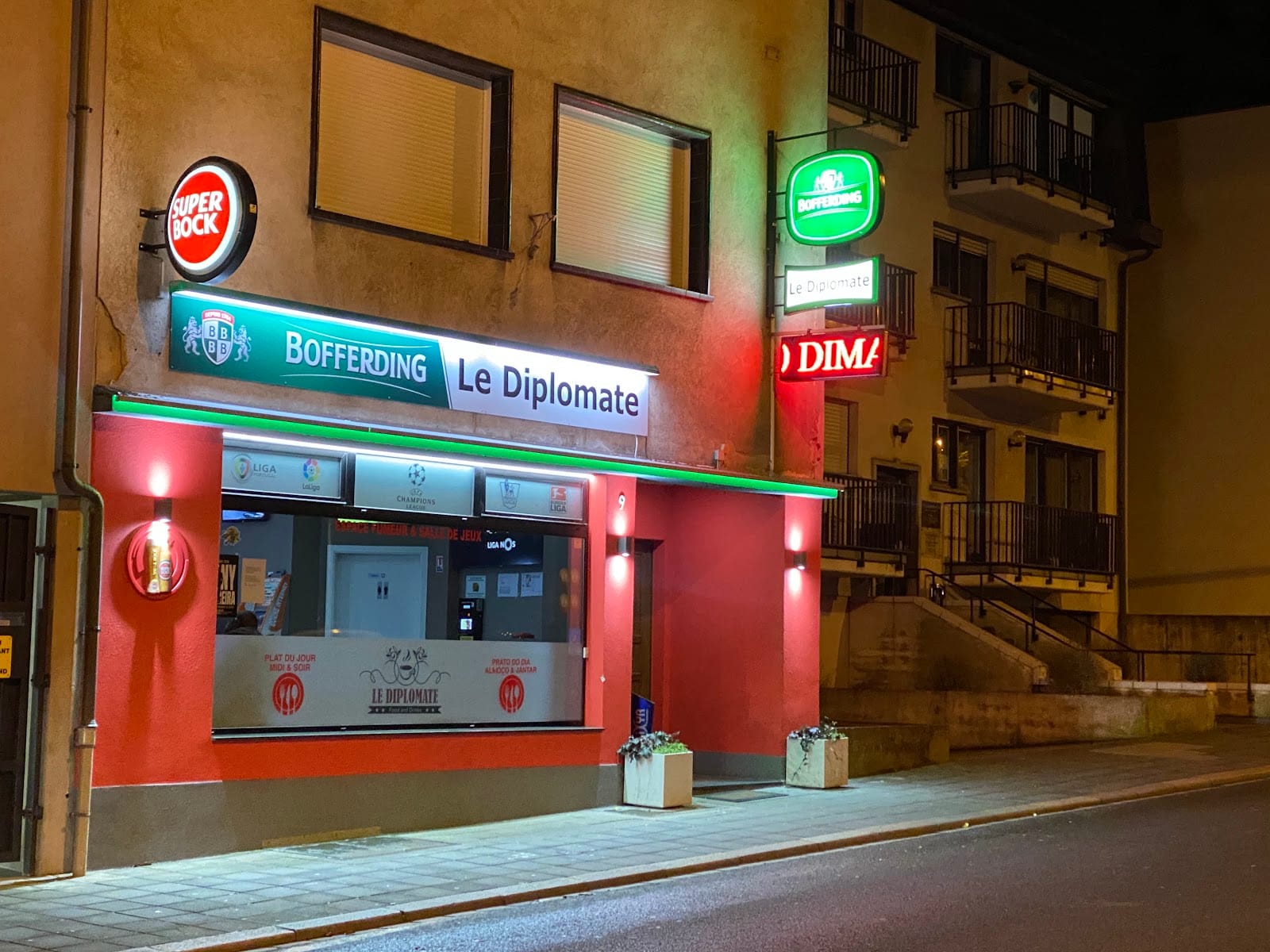 Le Diplomate