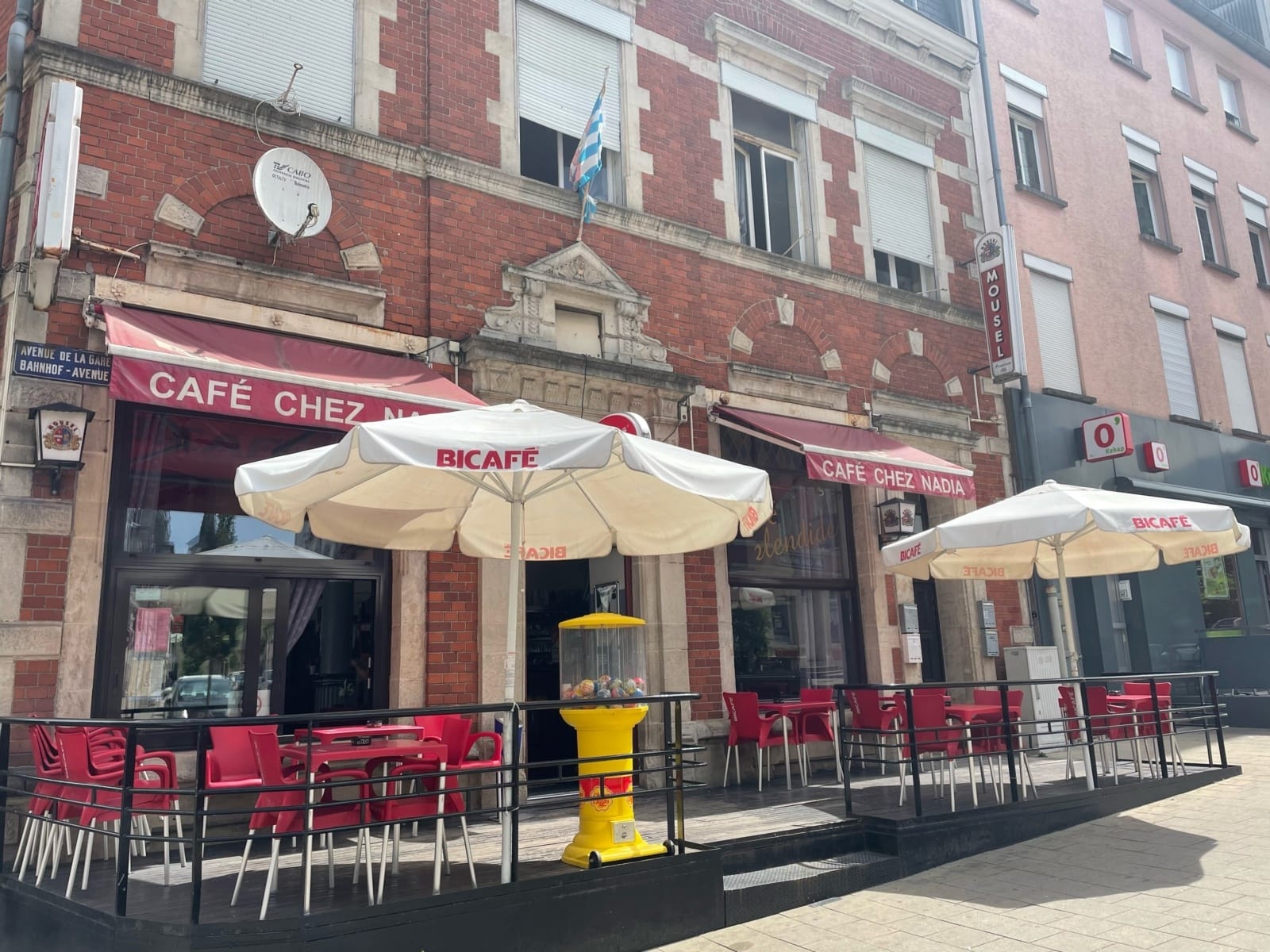 Café Chez Nadia