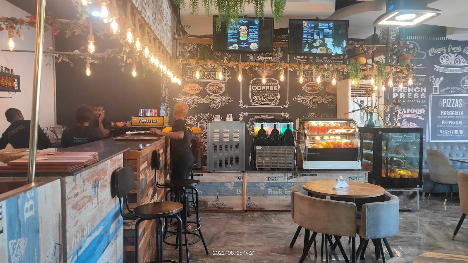 Restaurant le petit café