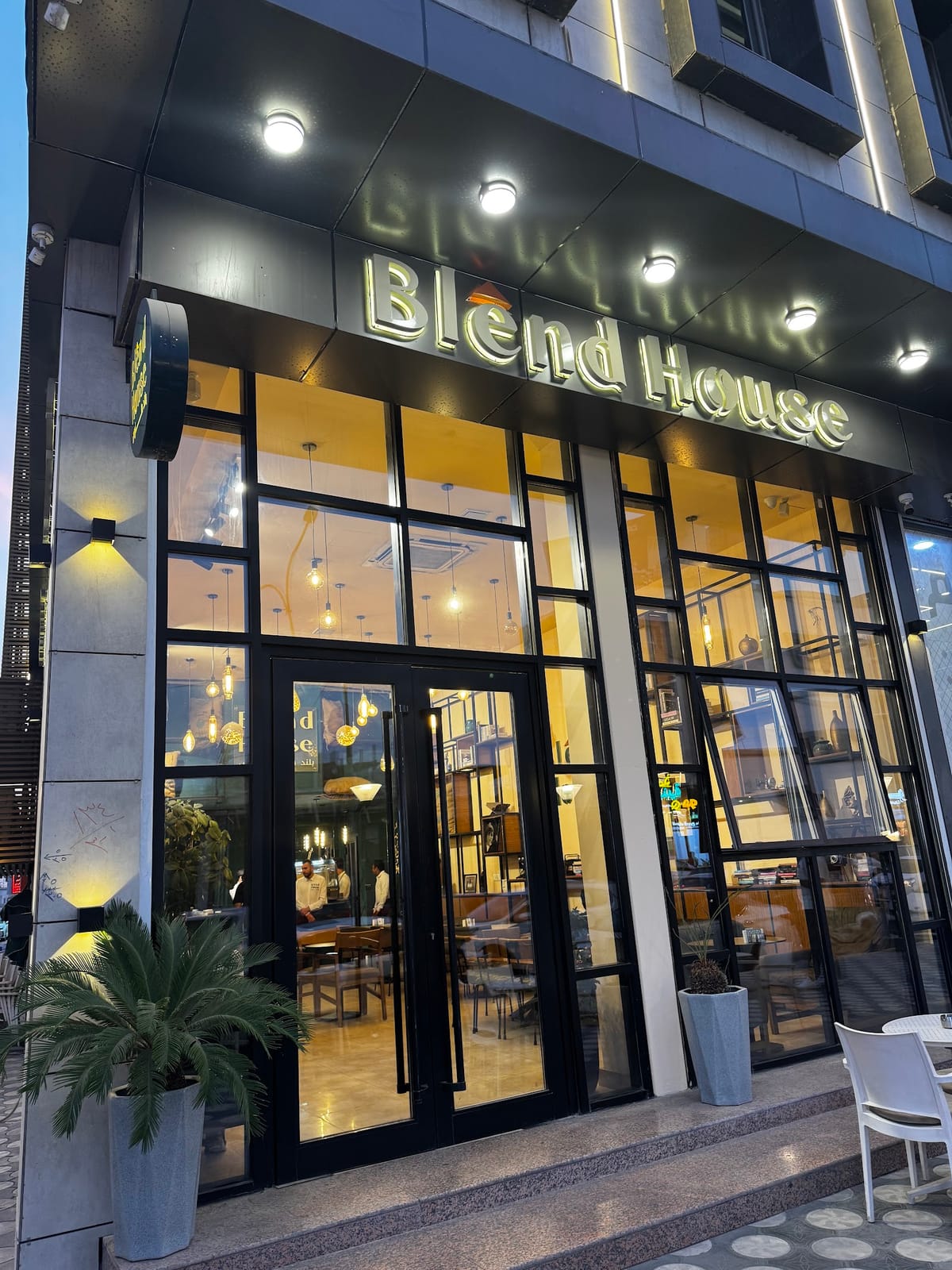 Blend House