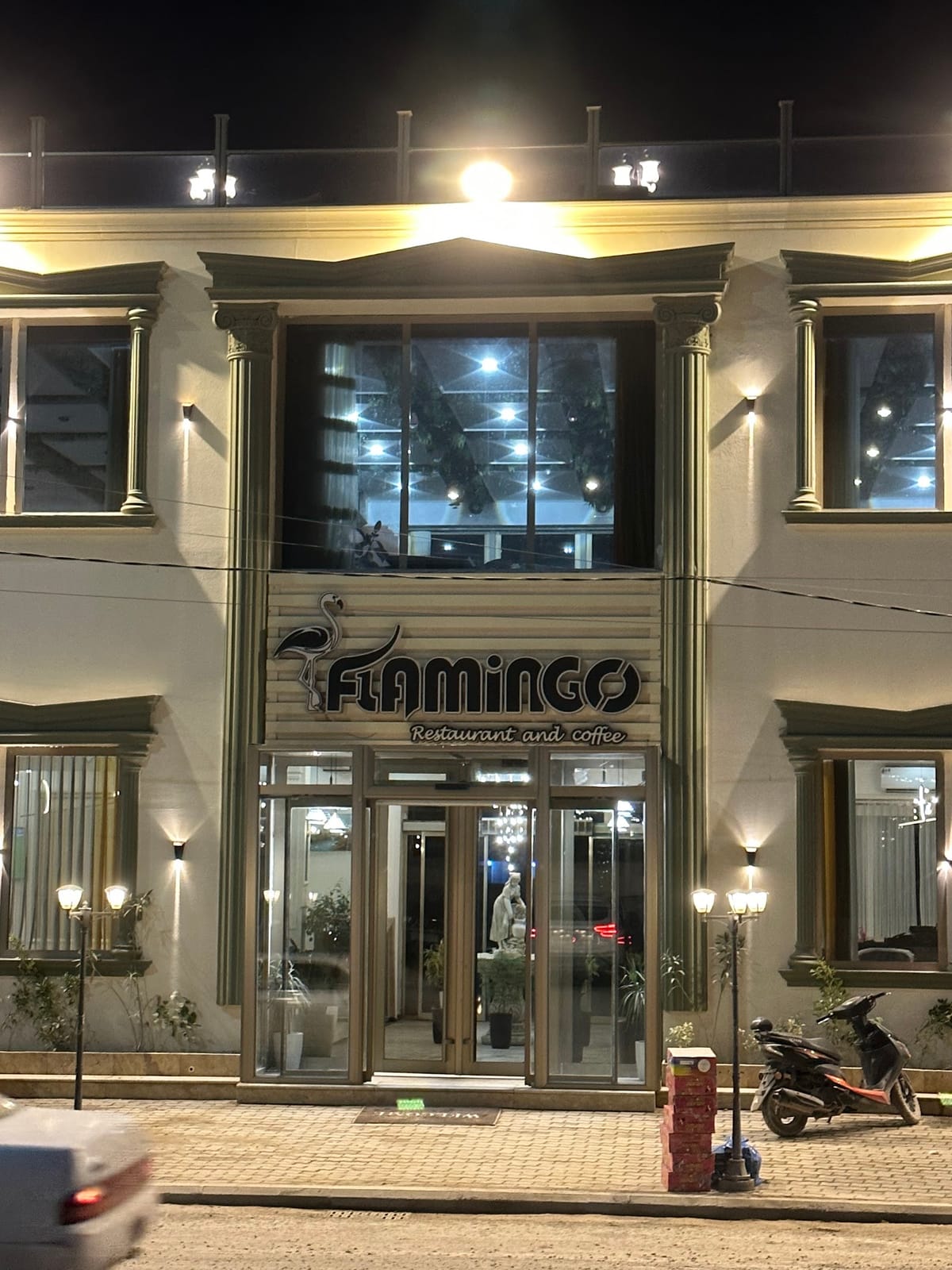 Flamingo Restaurant & Cafe