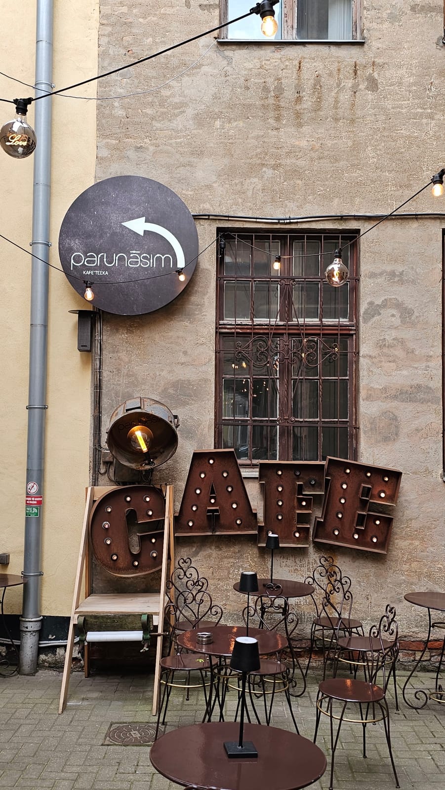 Most Romantic Cafe