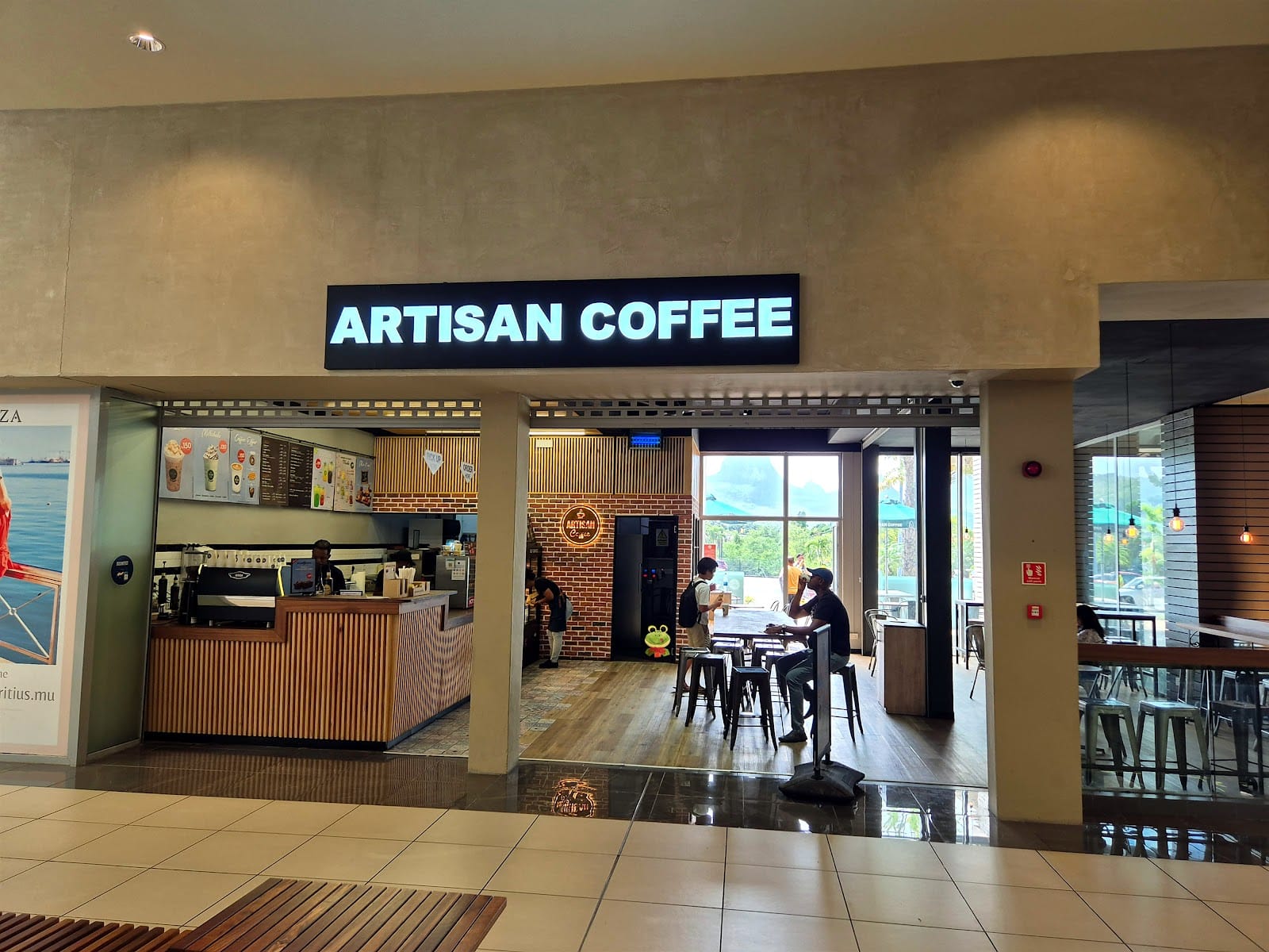 Artisan Coffee Riche Terre