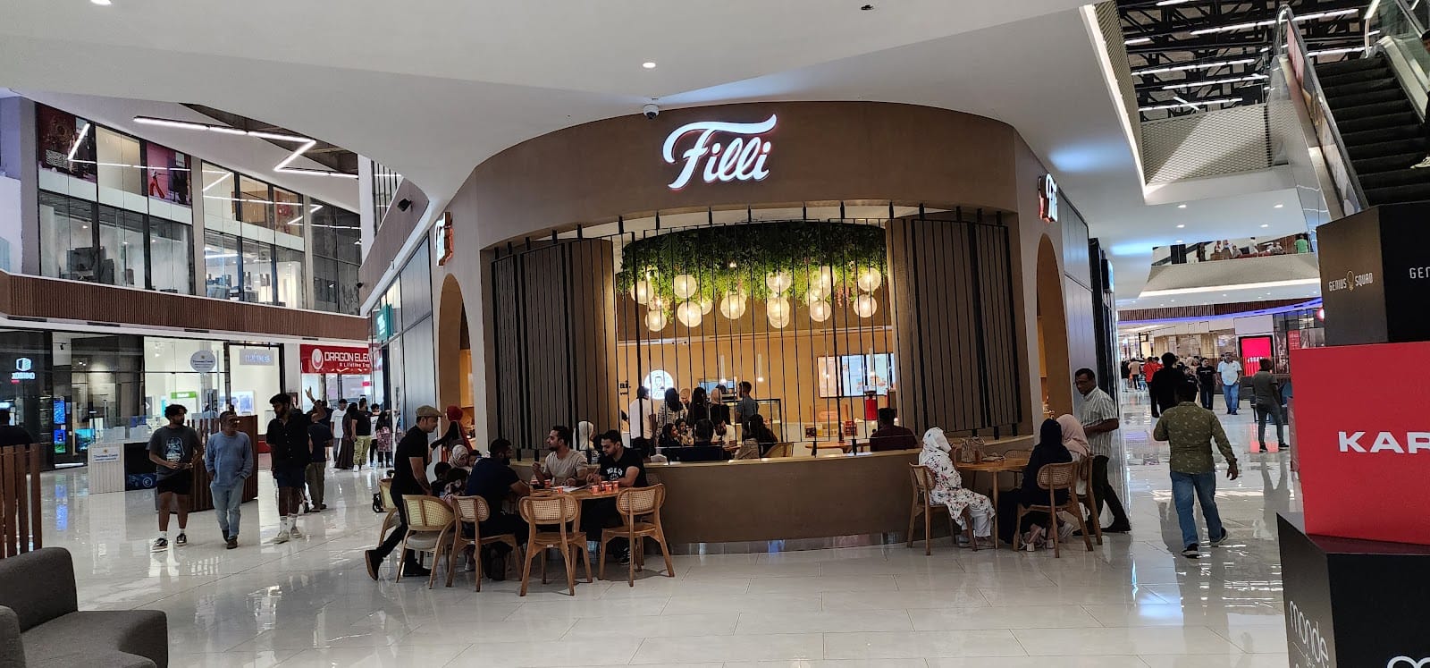 FiLLi Cafe