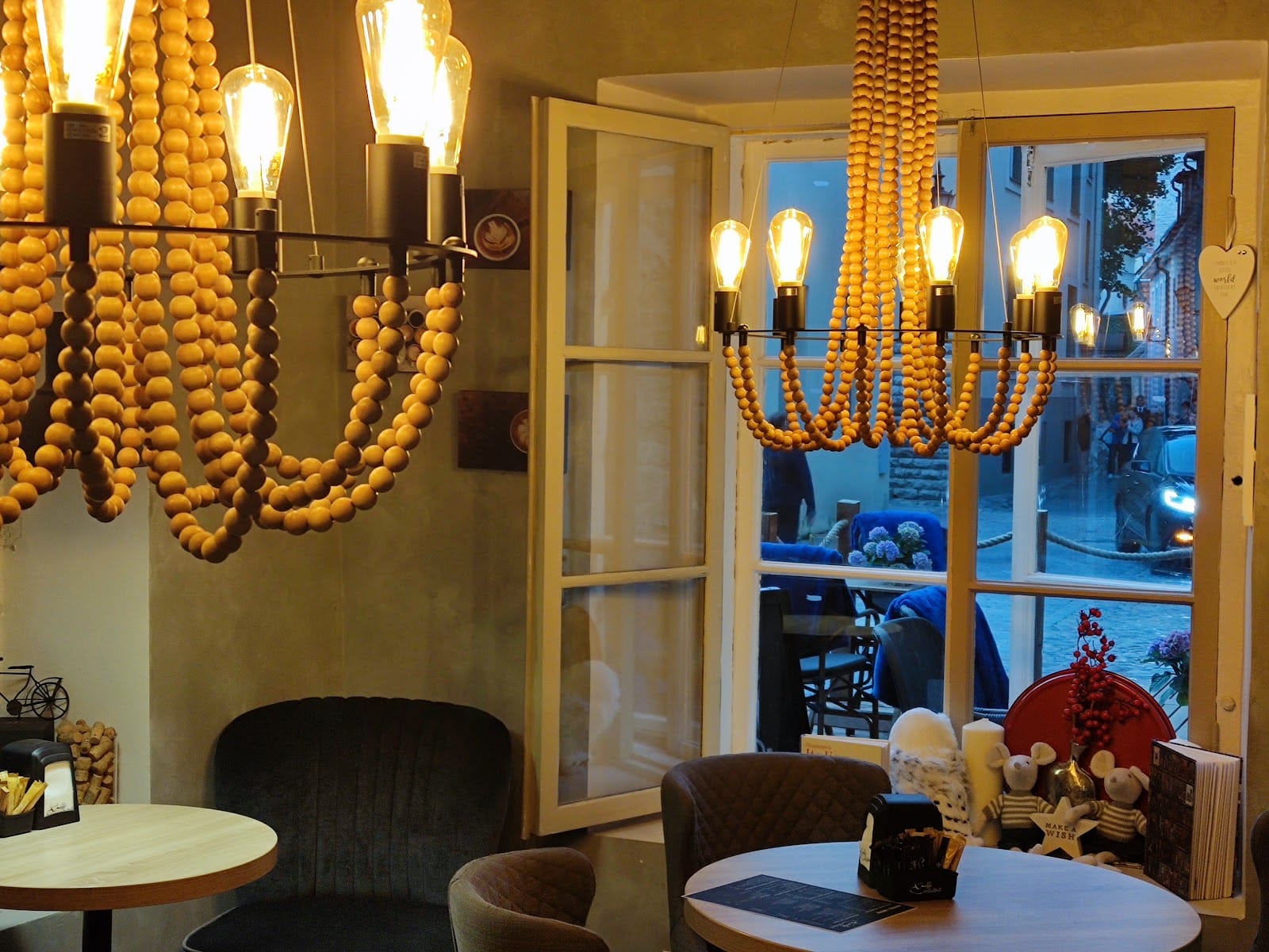 Coffee Grail House