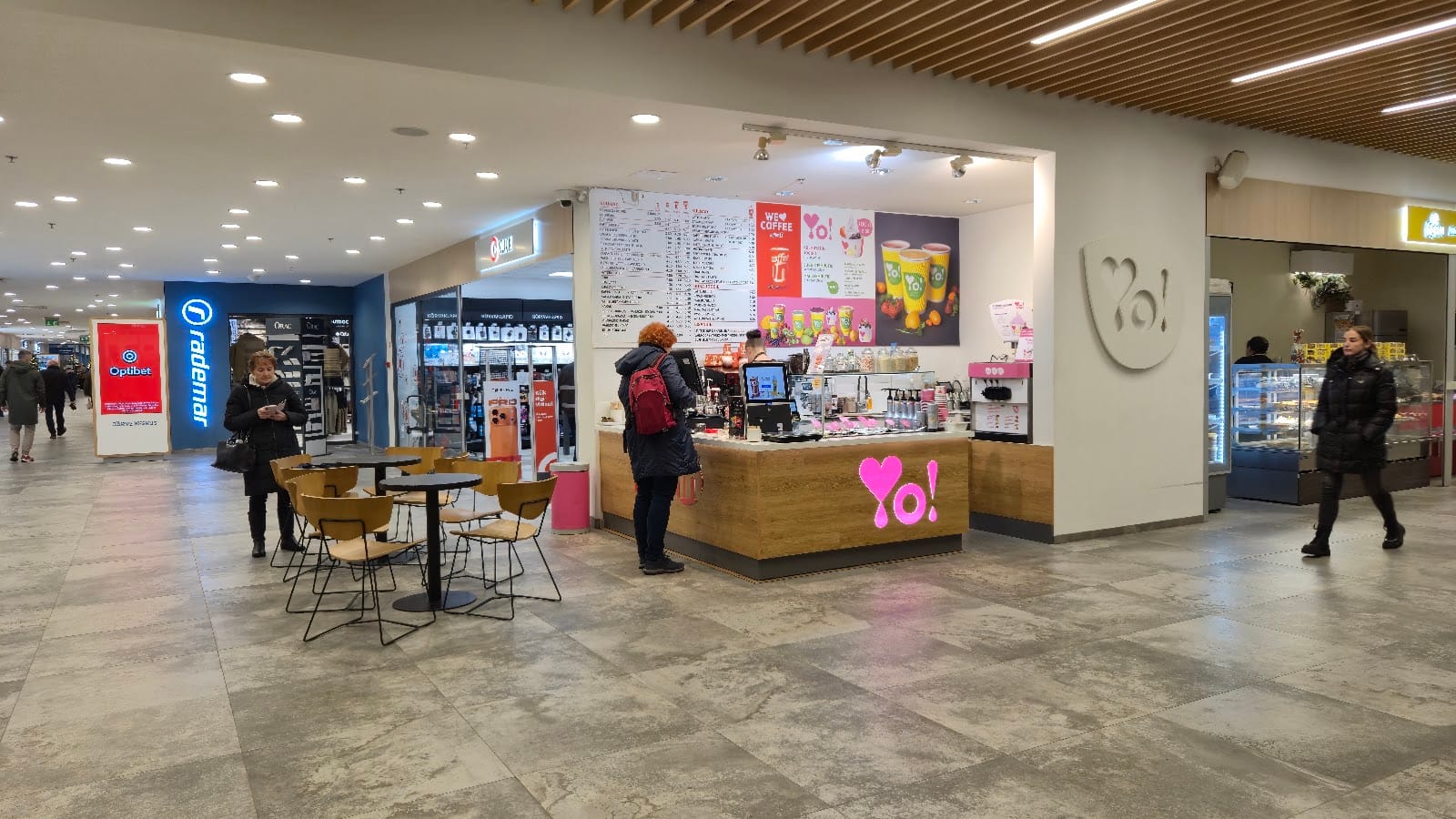 Coffee In & Yo Järve Keskus