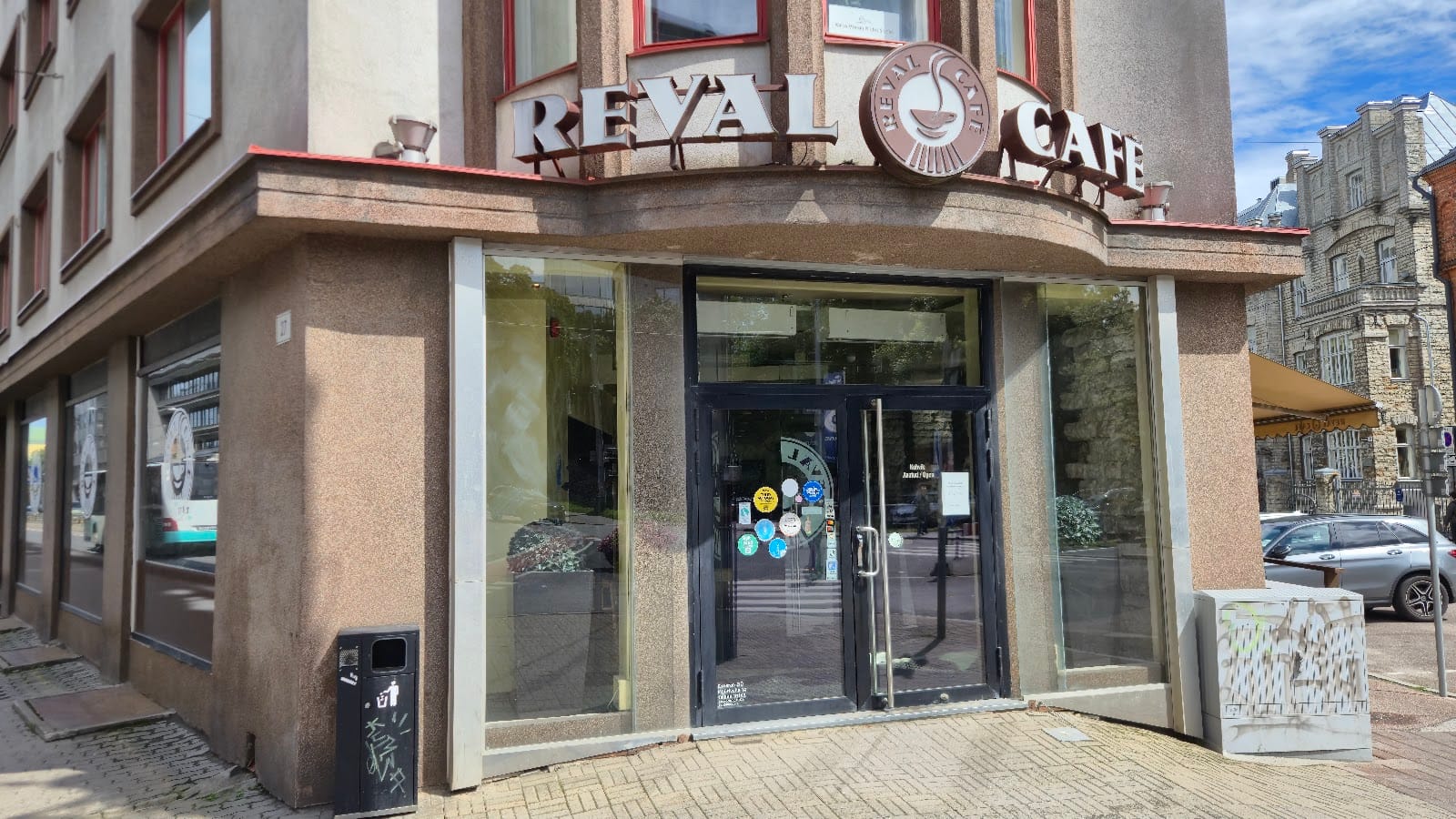 Reval Cafe Pärnu mnt