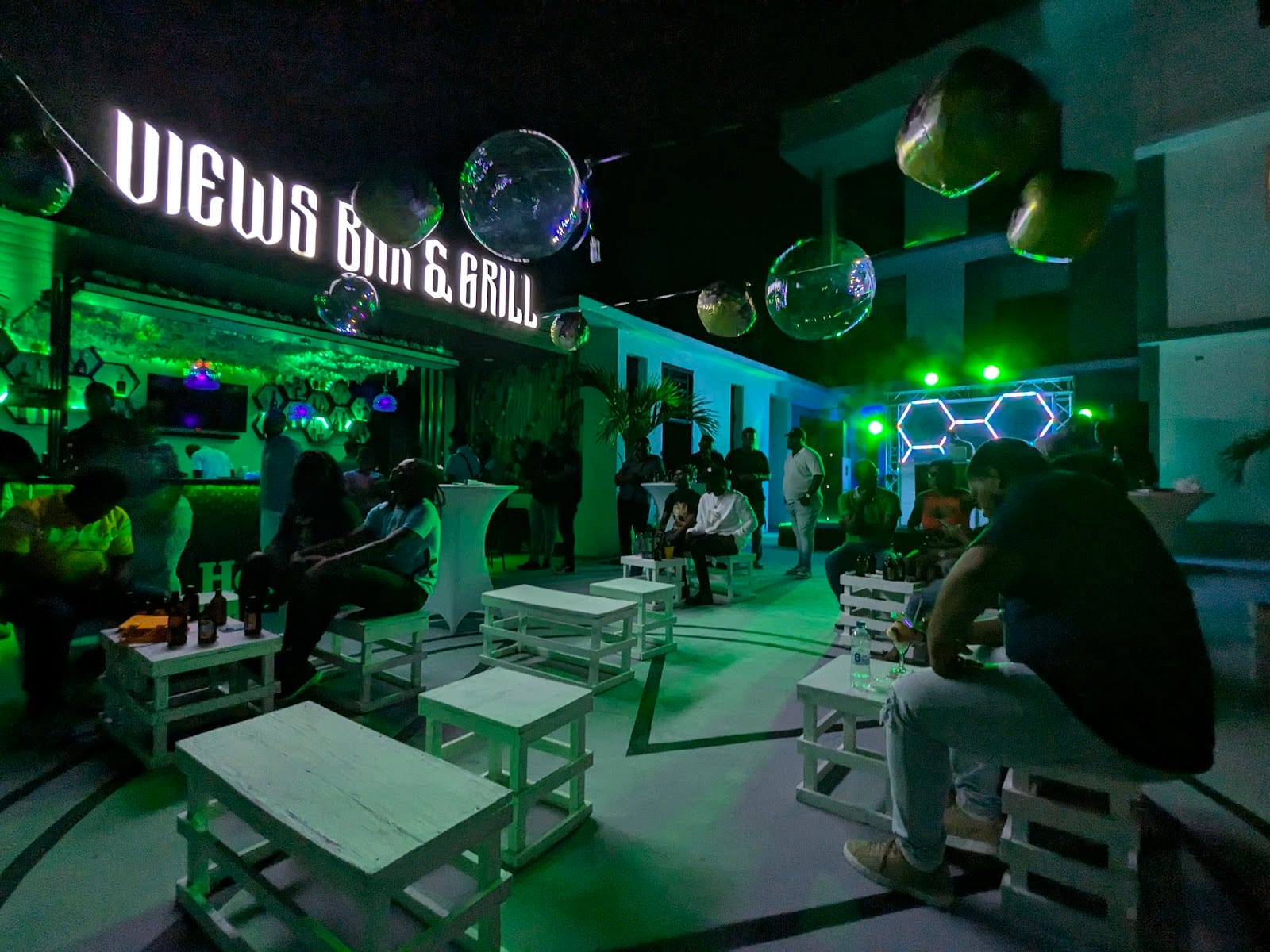 Views Bar & Grill