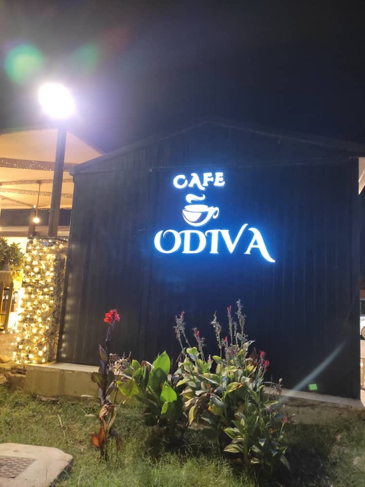 GODIVA CAFE