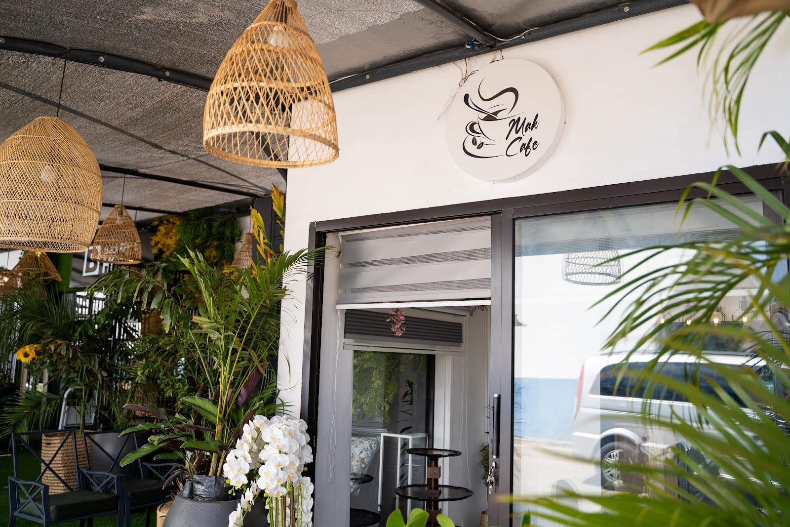Mak Cafe