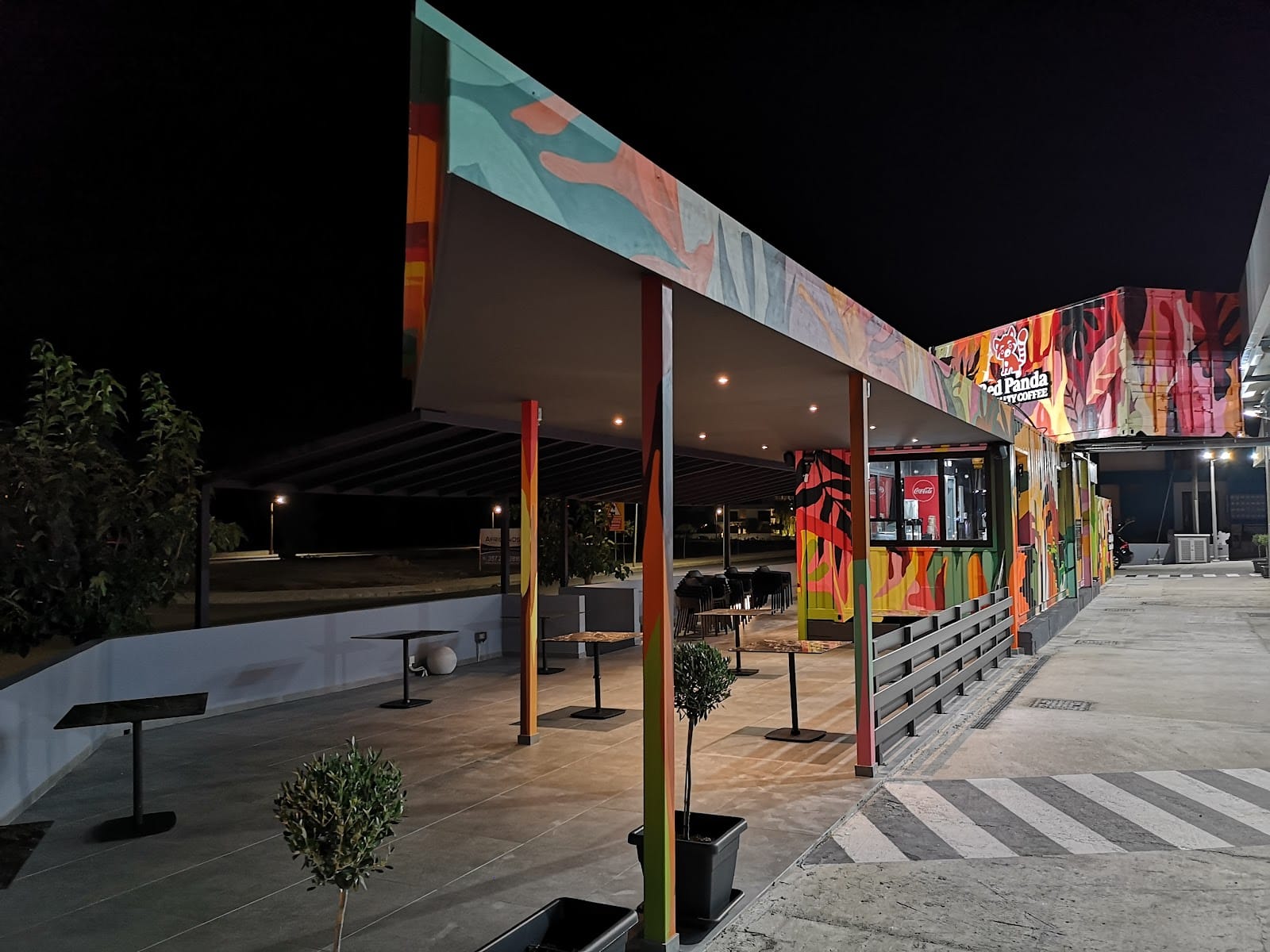 Red Panda Coffee Drive-Through Faneromenis