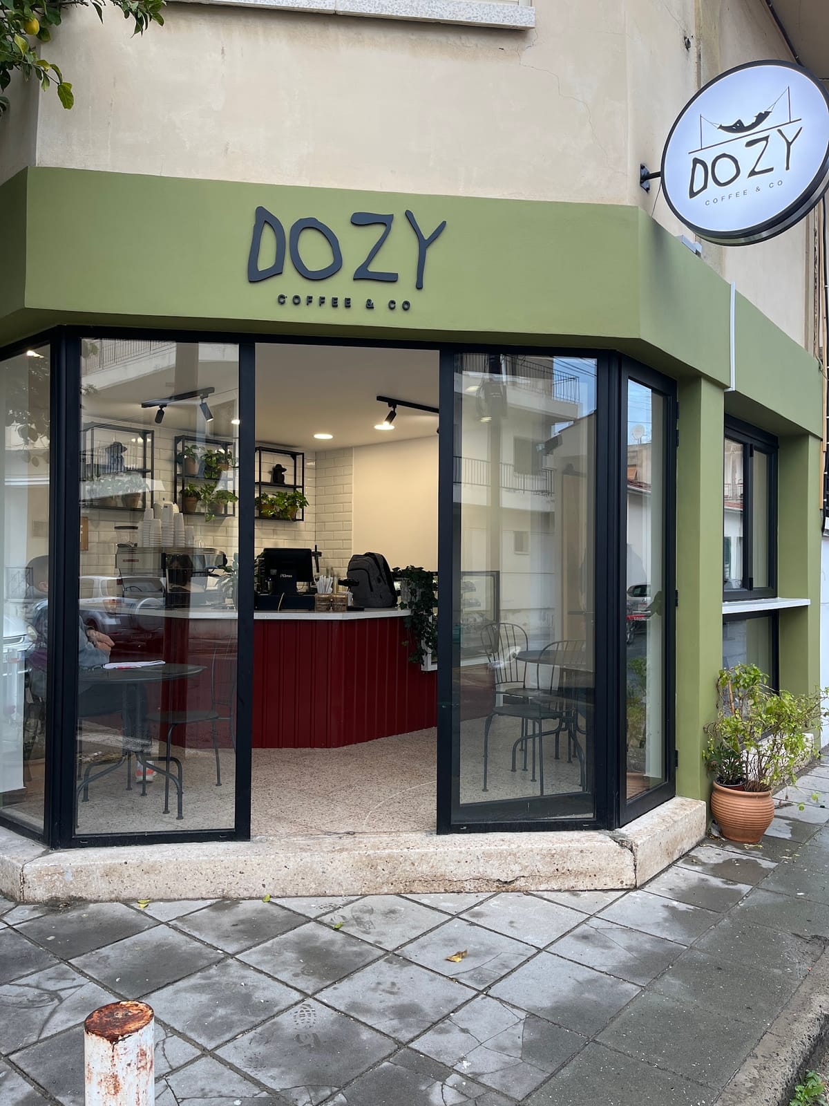 Dozy Coffee & Co