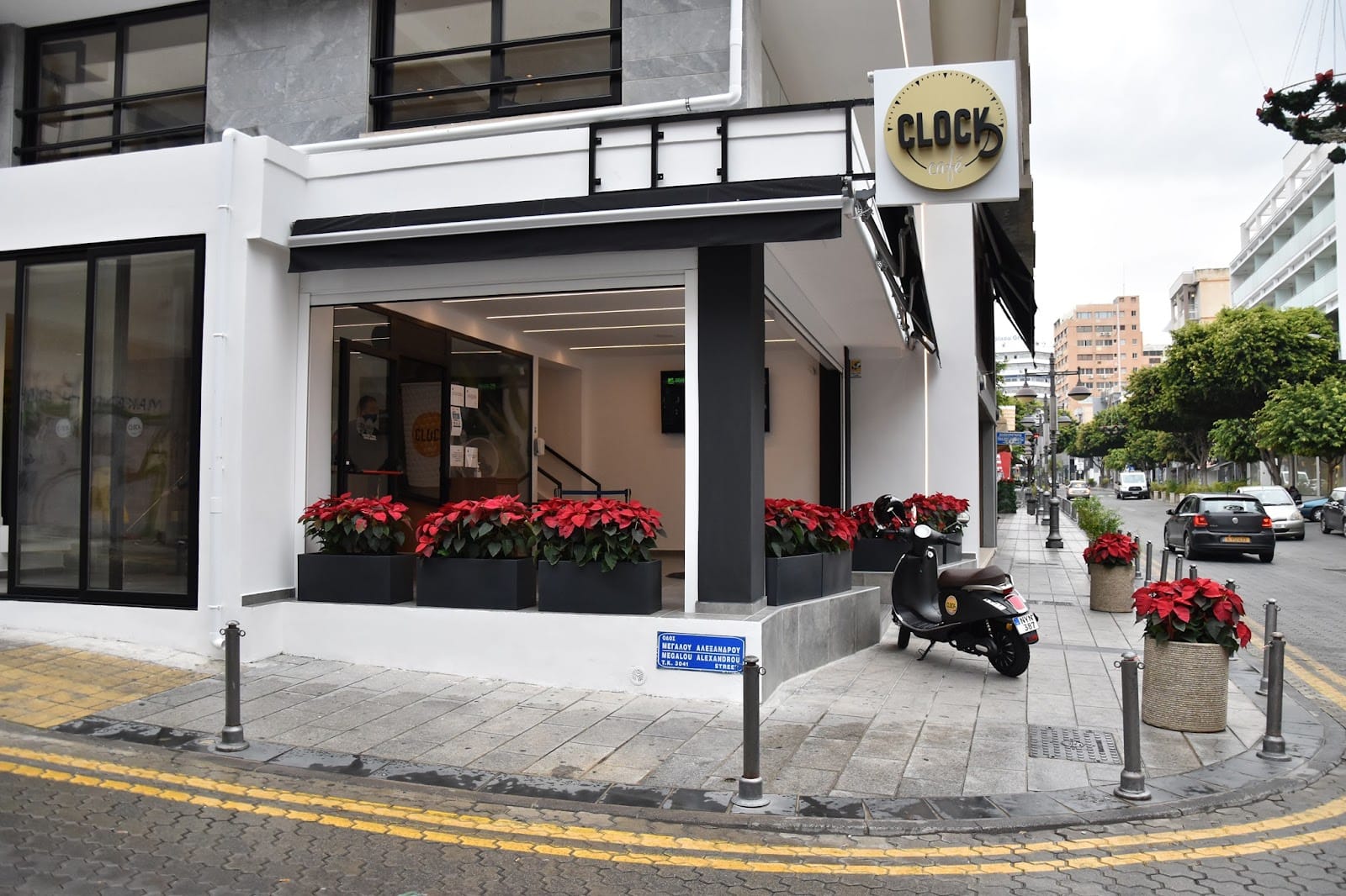 Clock Cafe