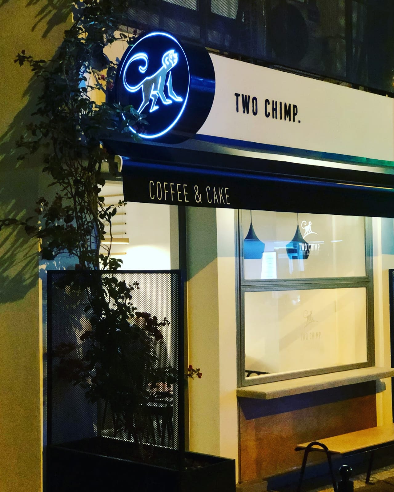 Two Chimp. Coffee & Cake