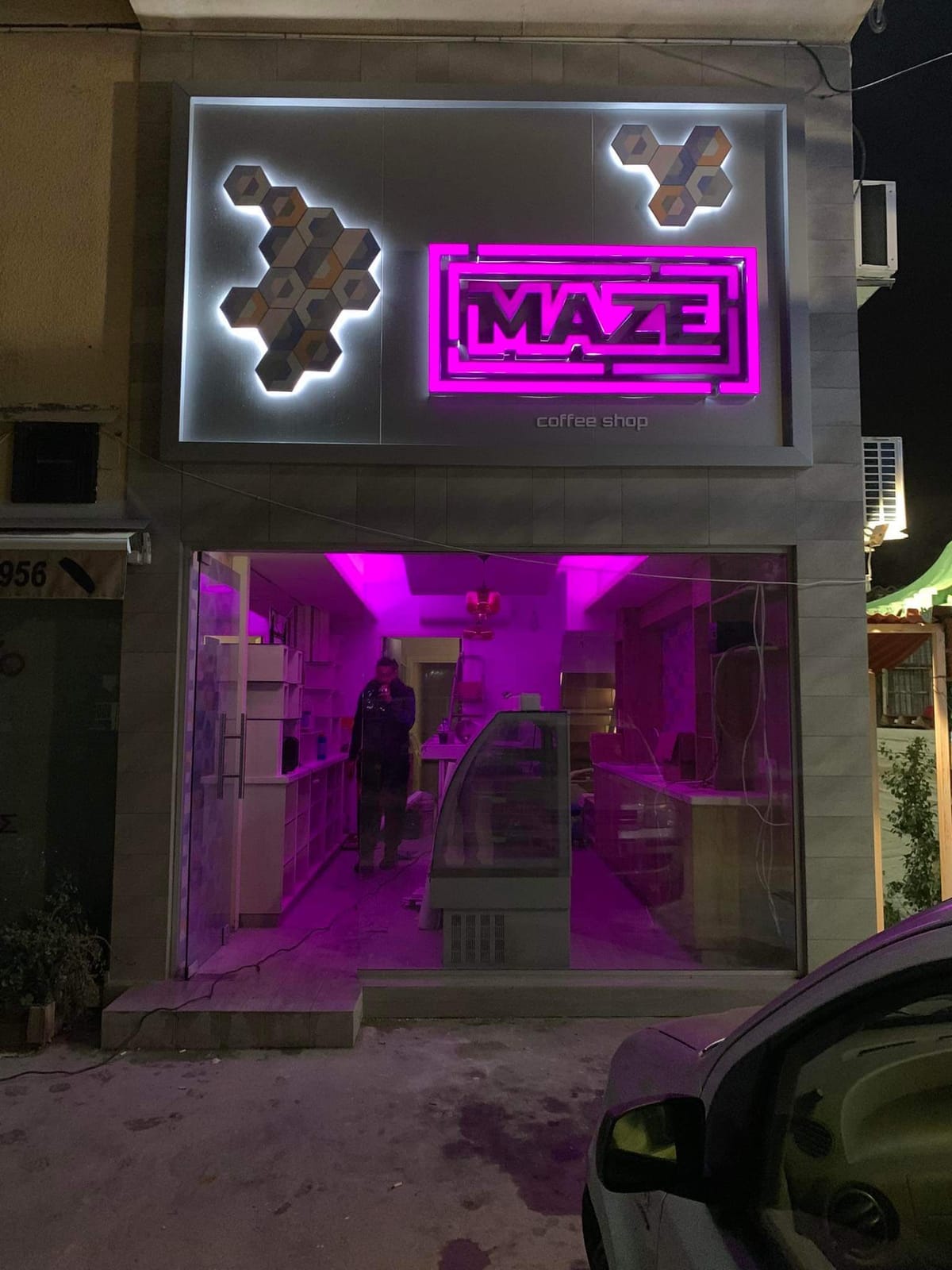 MAZE coffee shop