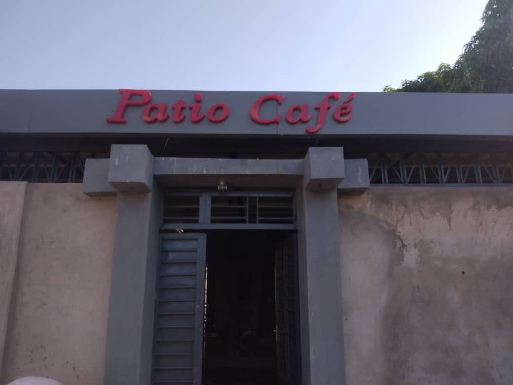 Patio café