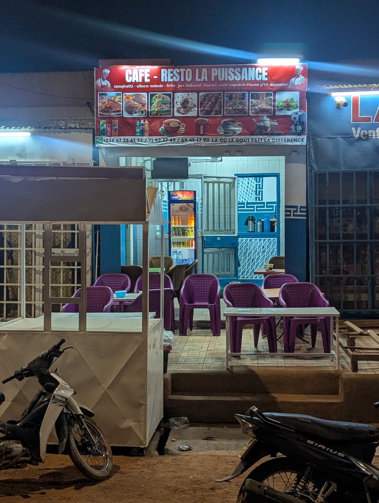 Café resto chez la puissance