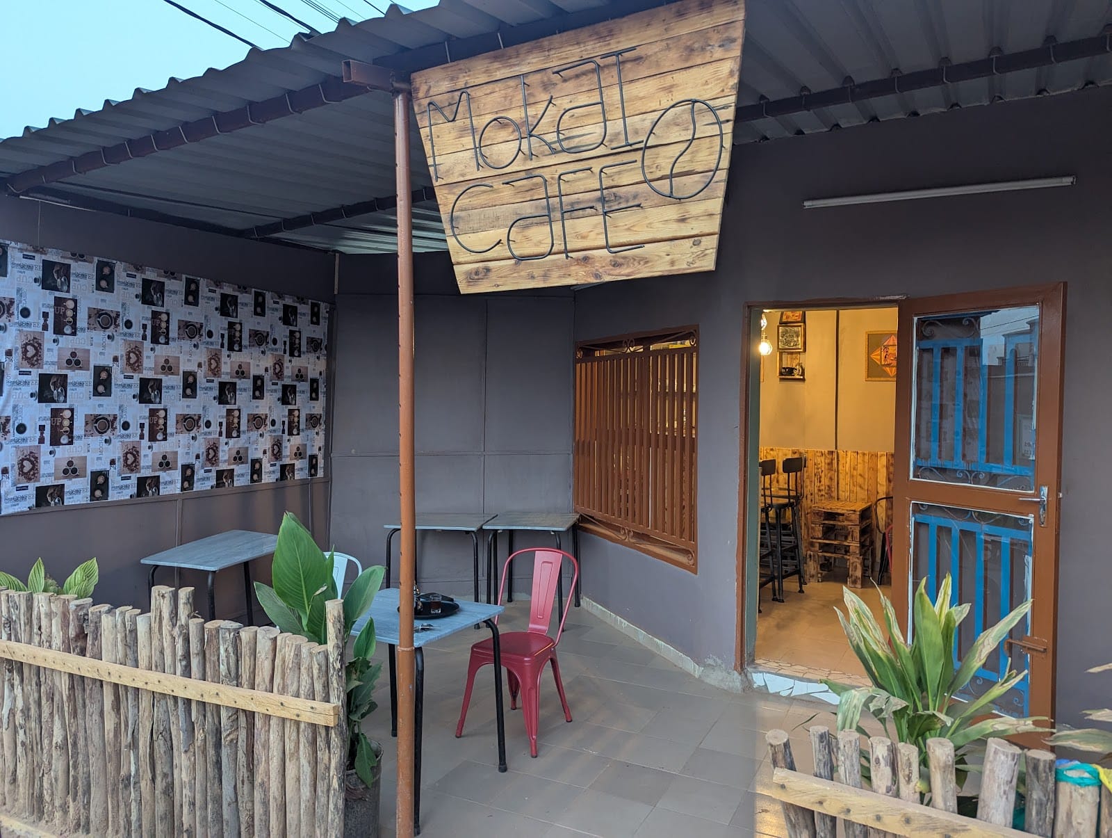 MōKaï Café