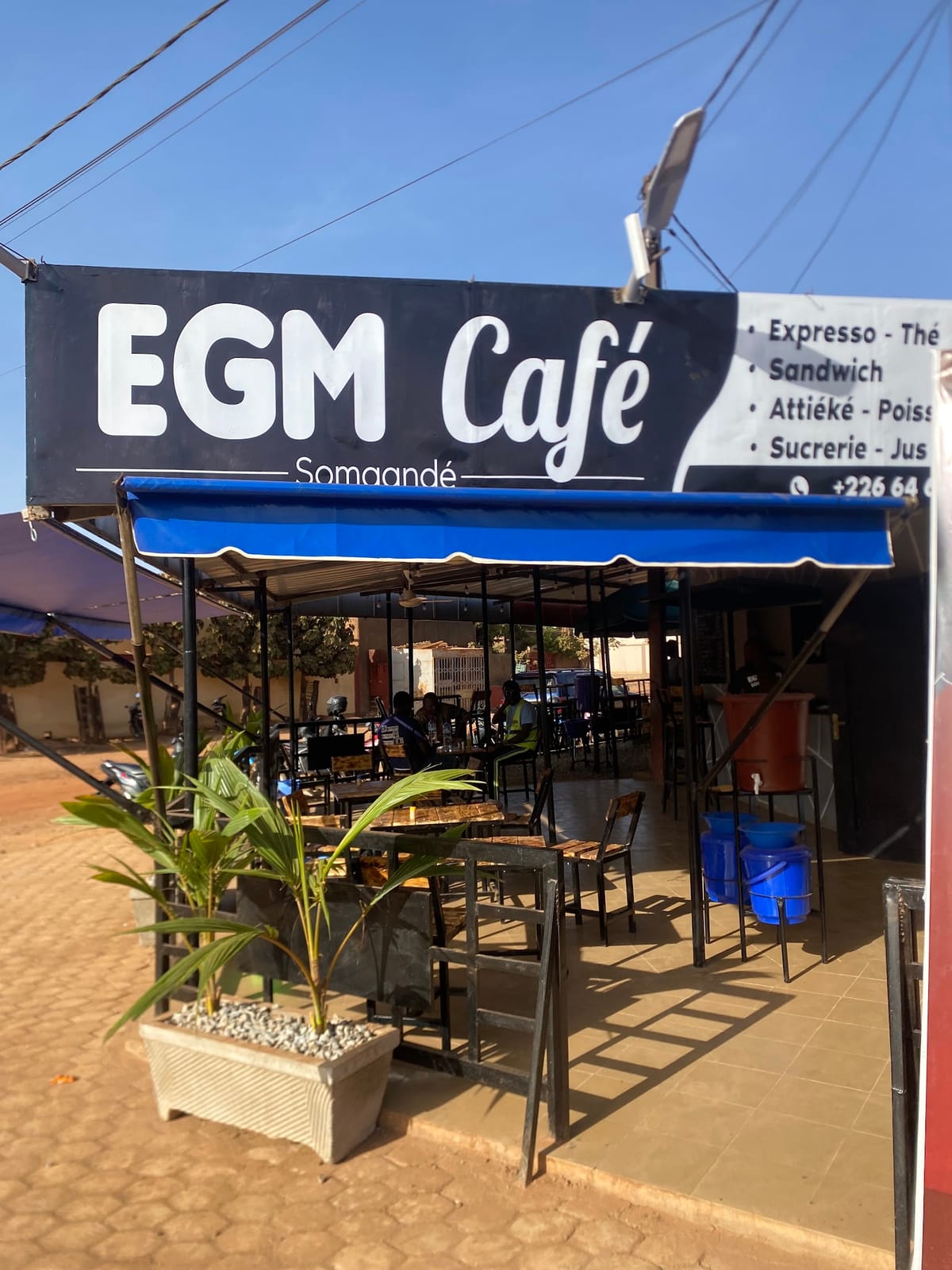 EGM CAFÉ