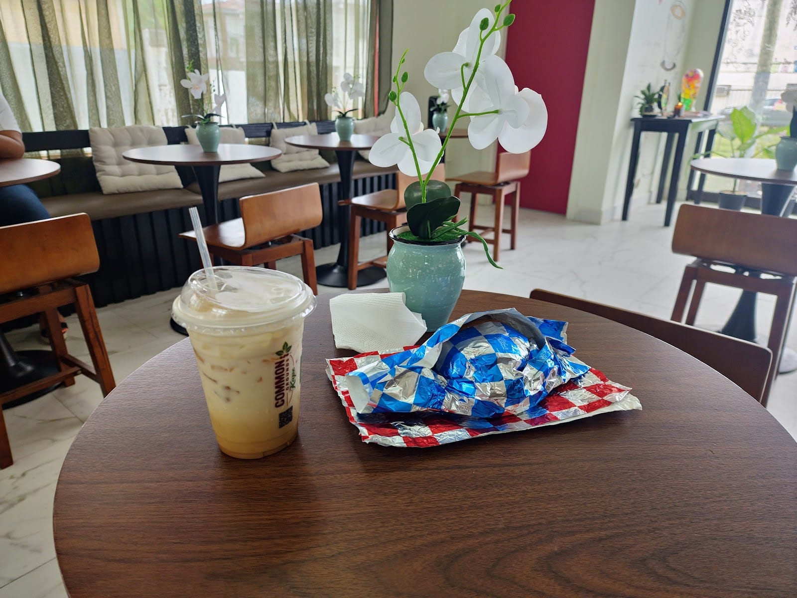 Common Grounds Kape