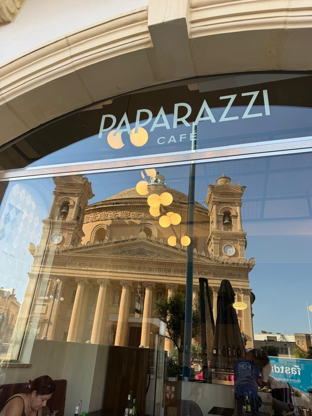 Paparazzi Café - Mosta