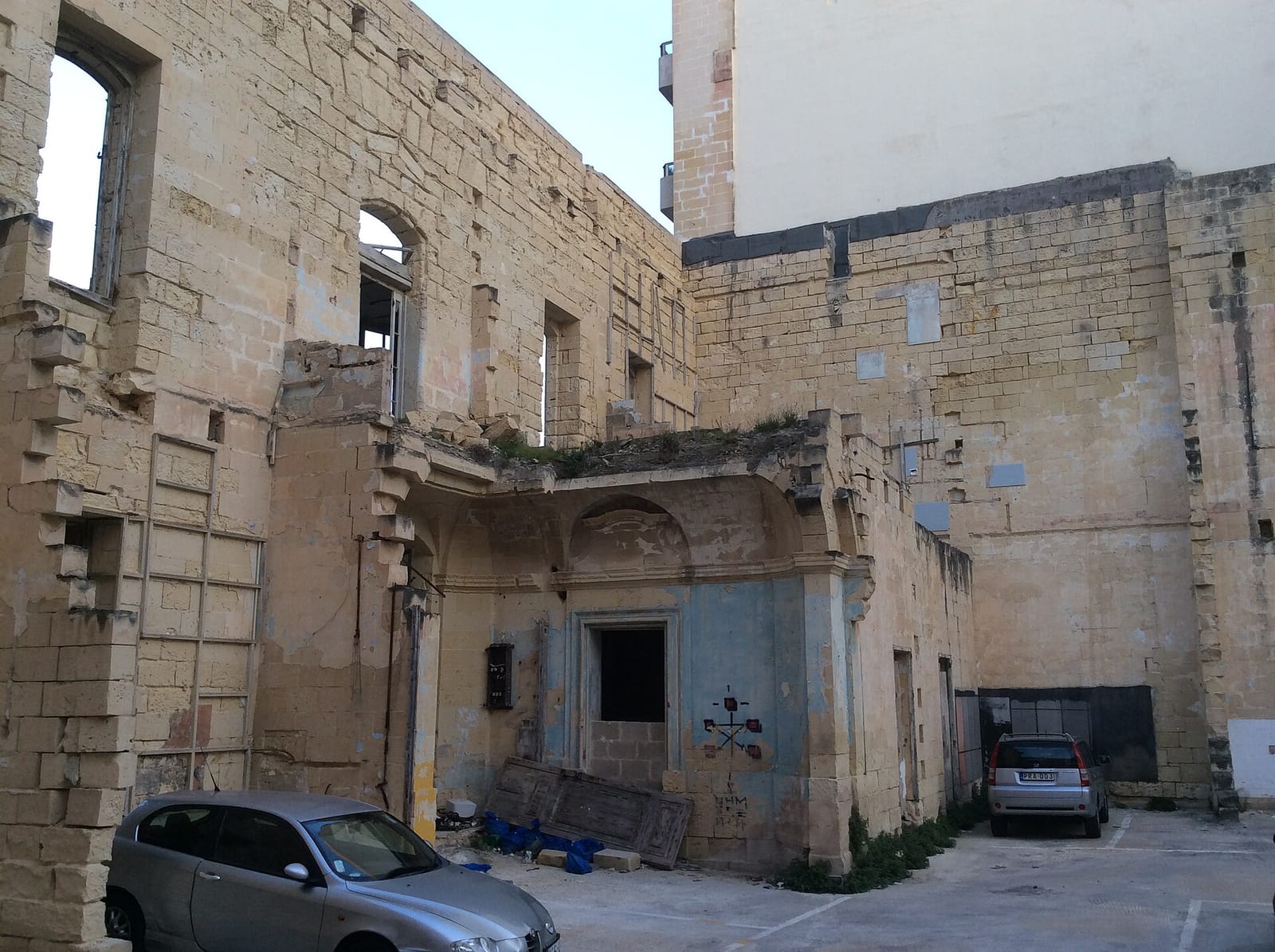 Starbucks Sliema photo 5