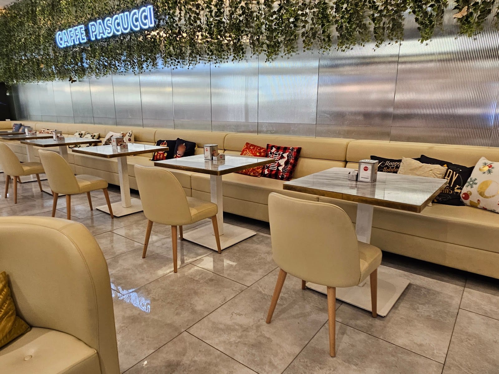 Caffe' Pascucci The Point