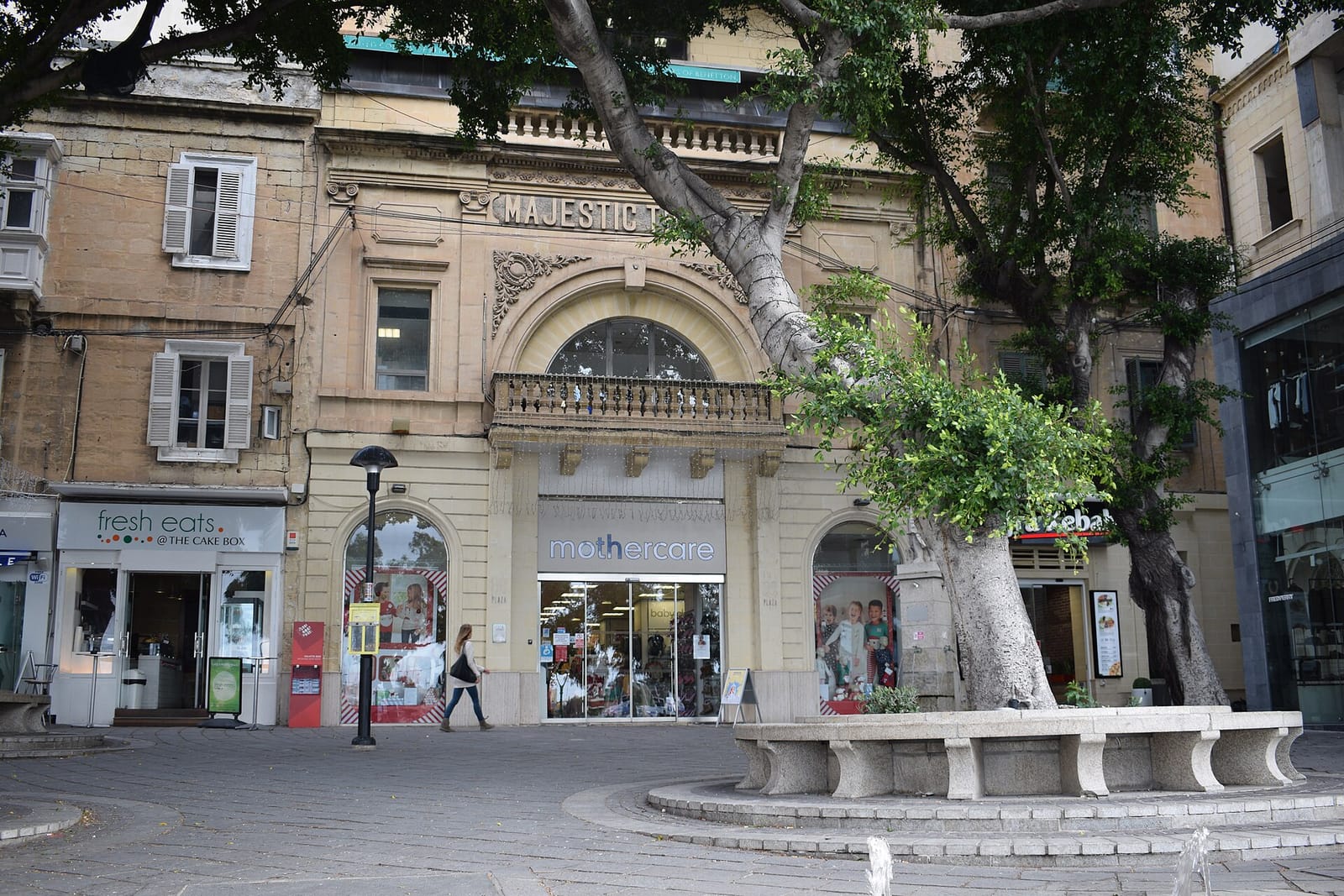 Starbucks 'The Strand' photo 4