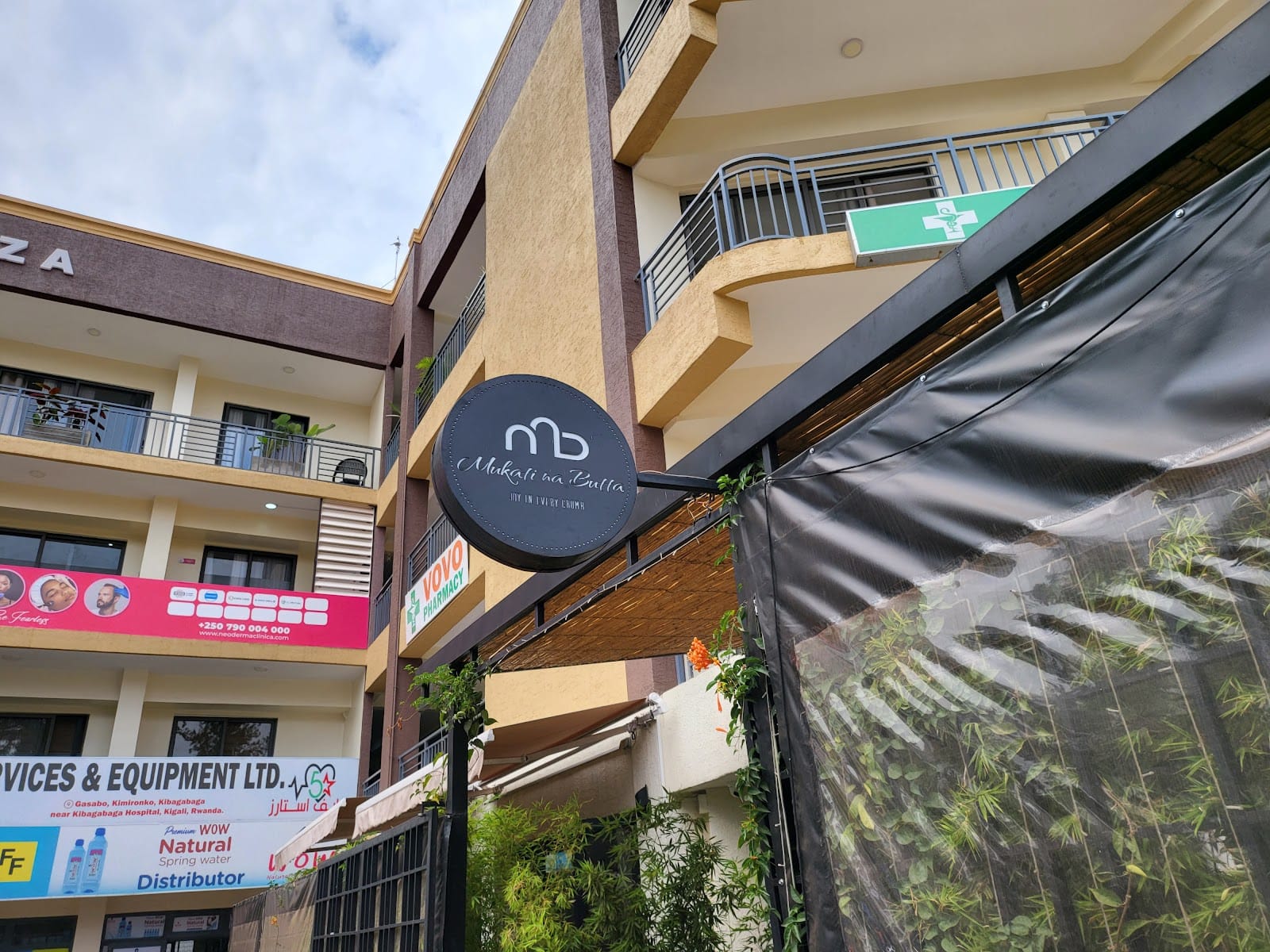 Mukati na Butta Café