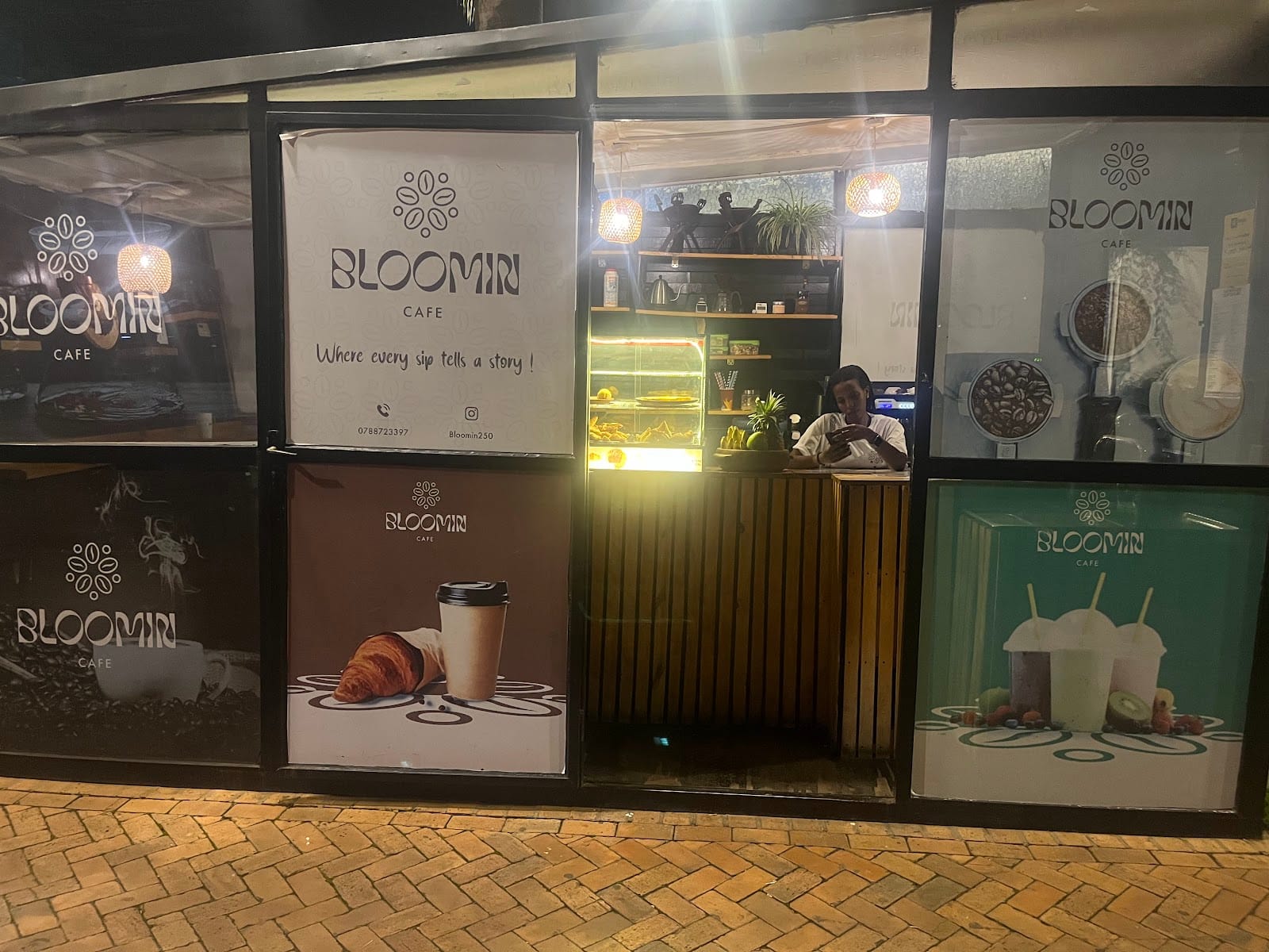 Bloomin Specialty Café