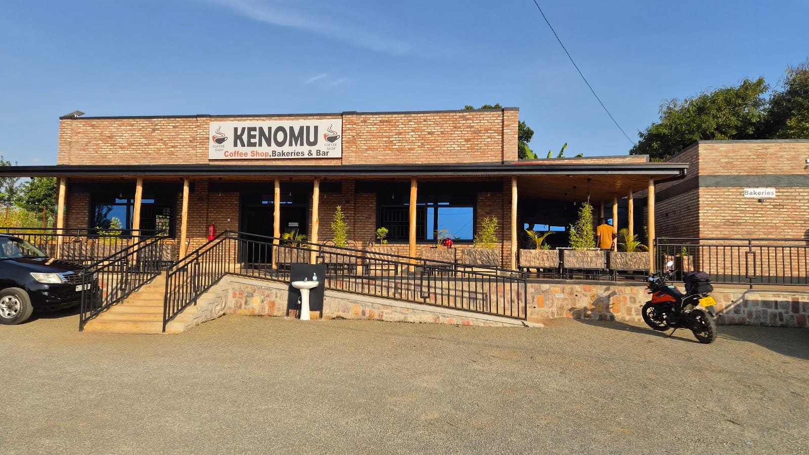 Kenomu - Coffee, Bakery & Bar