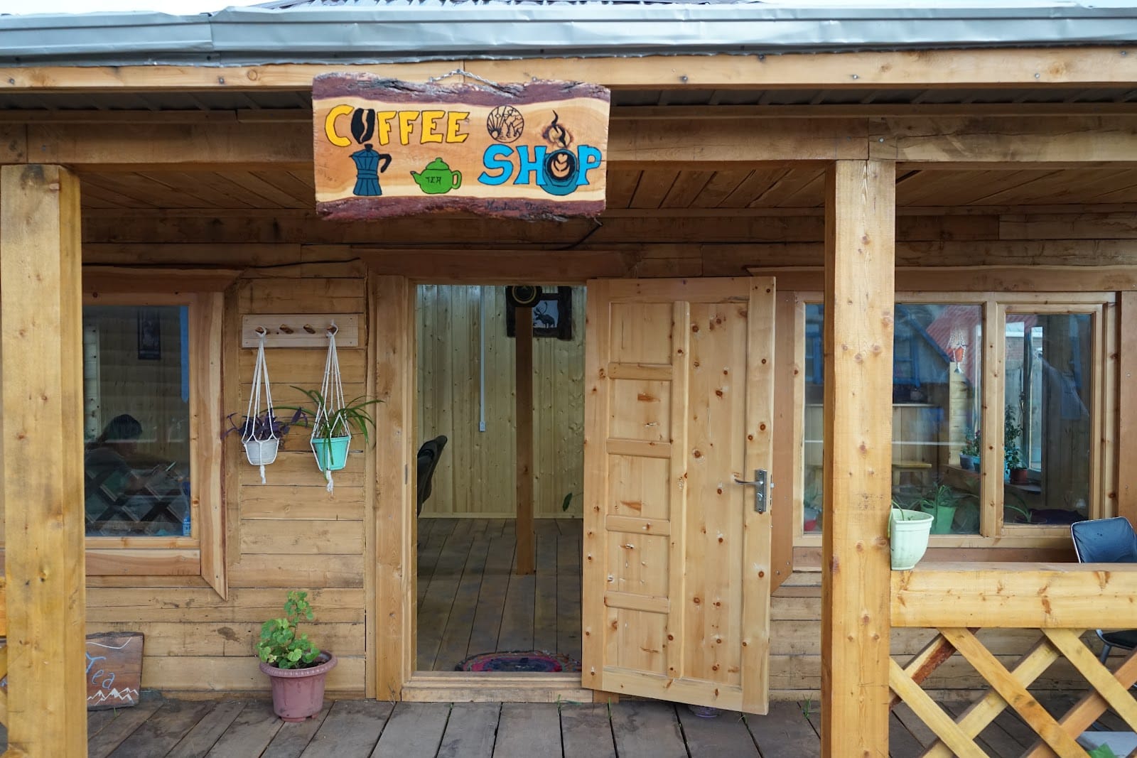 Mountain view coffeeshop