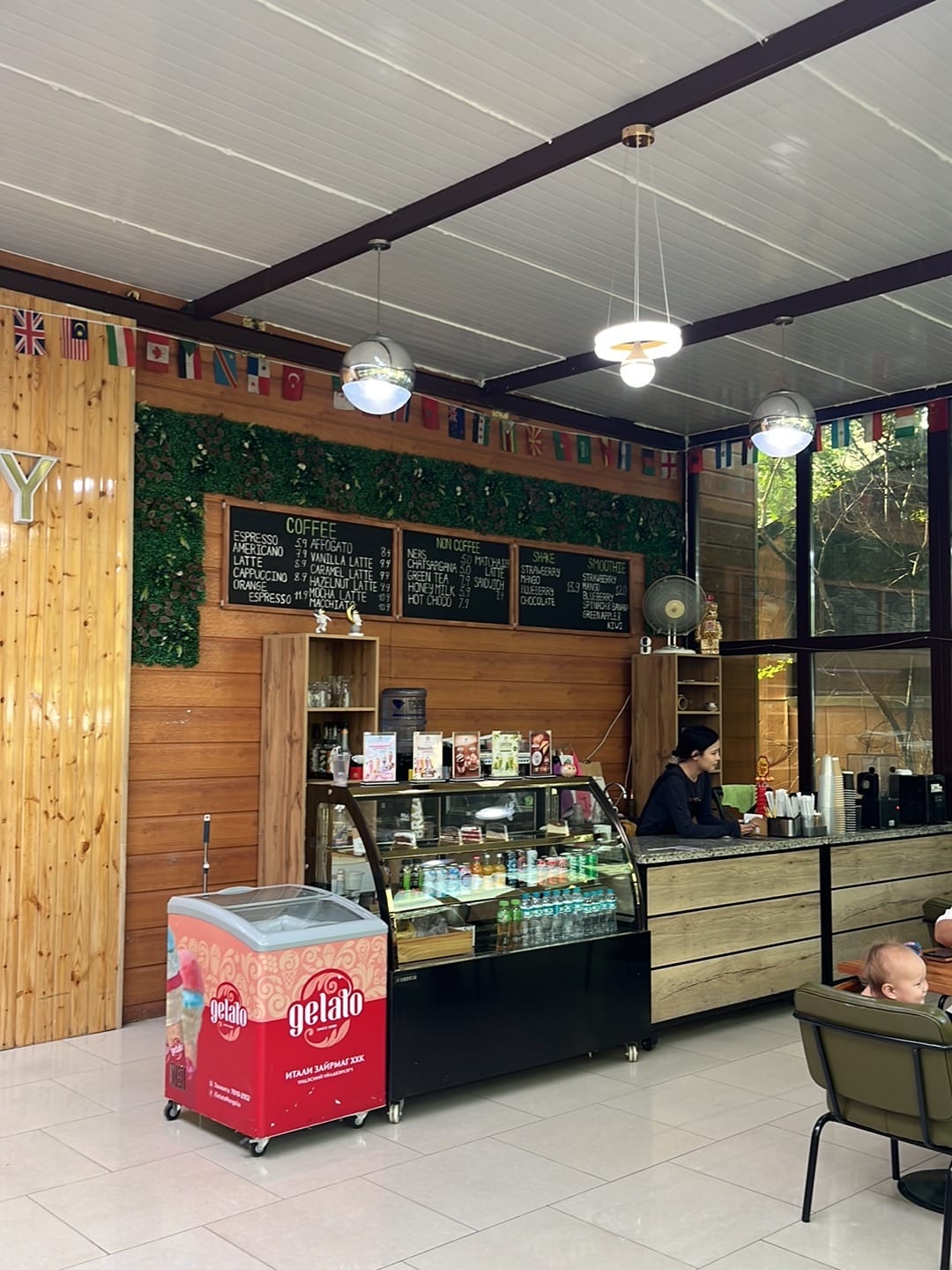 Daily 33 coffee shop