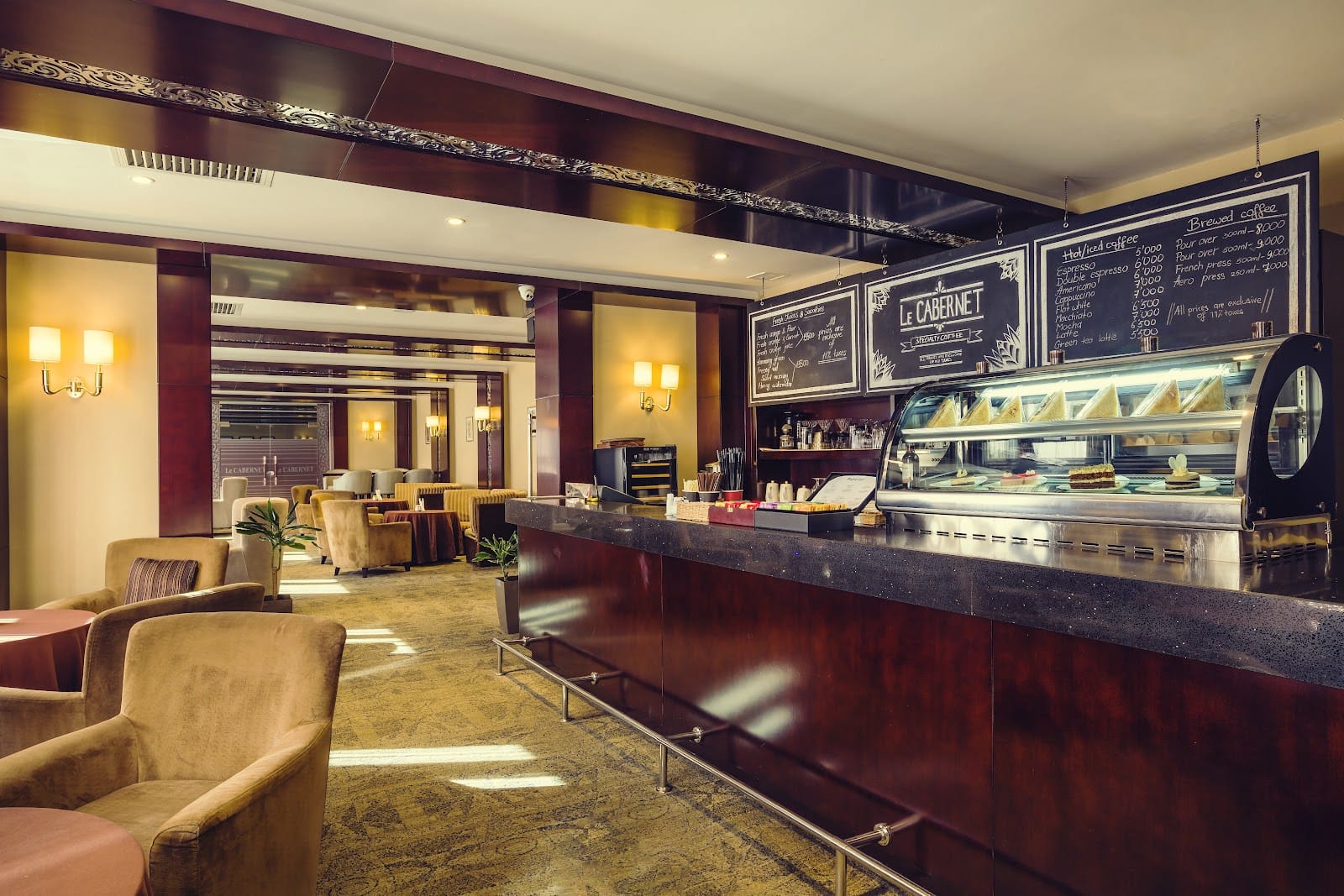 Le Cabernet coffee lounge