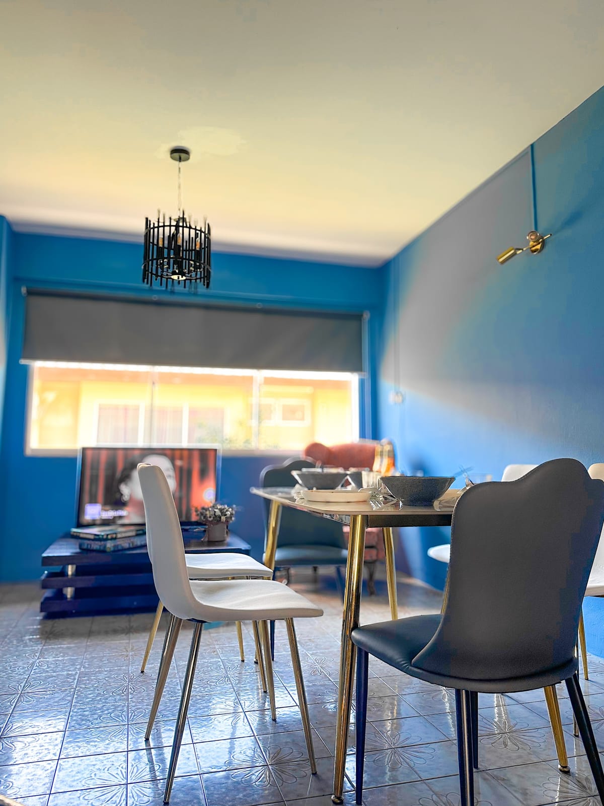 Blue Ribbon Bru Cottage