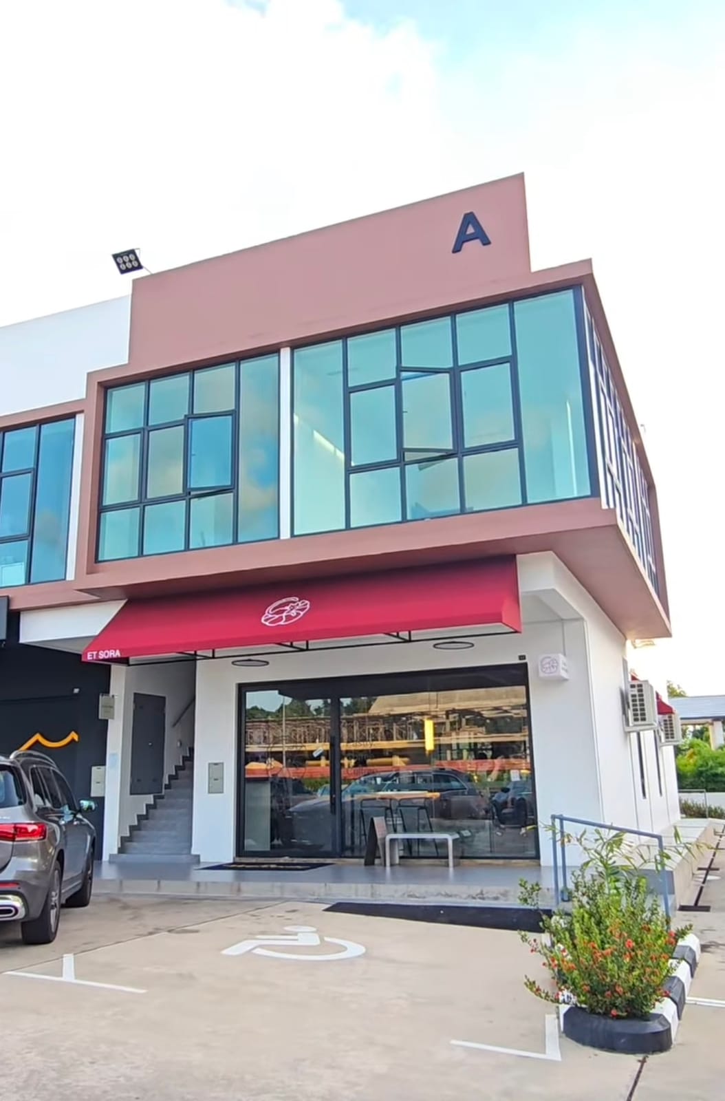 ET SORA BAKEHOUSE