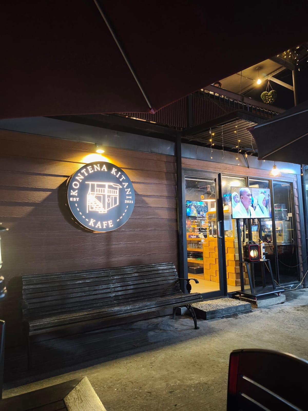 Kafe Kontena Kitani