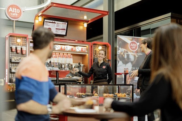 Alto café photo 2