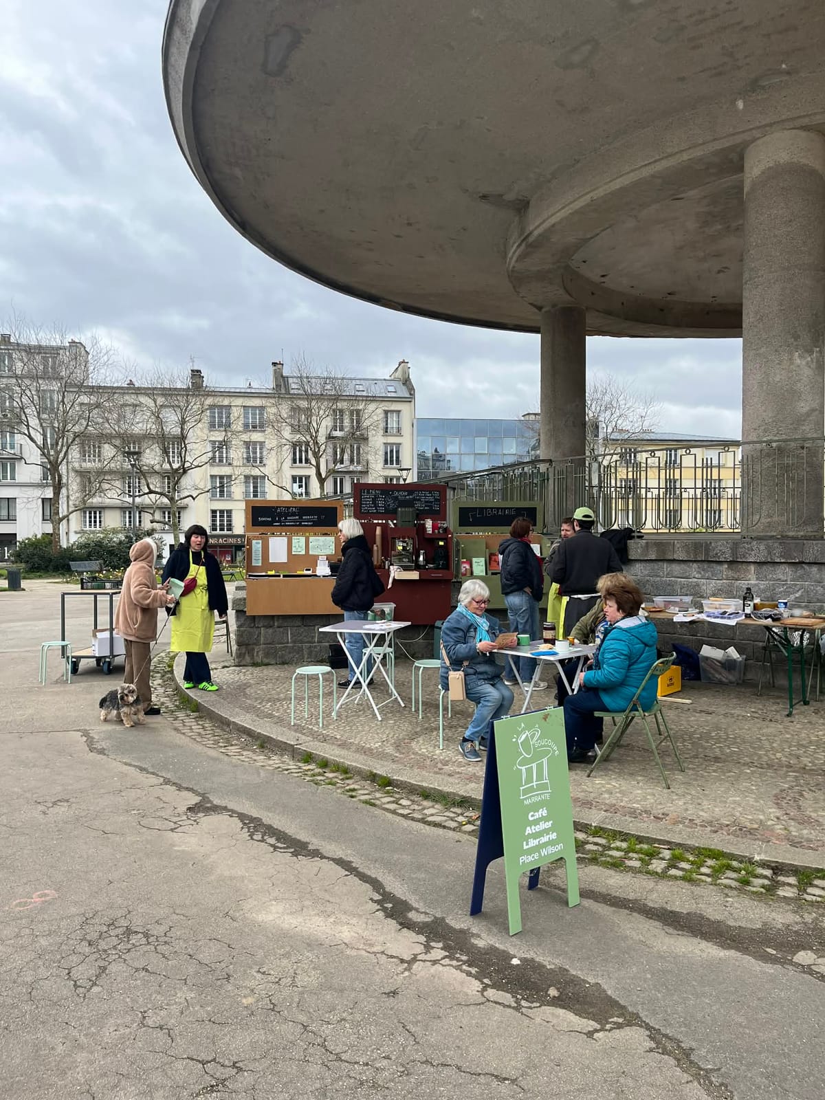 Soucoupe Marrante