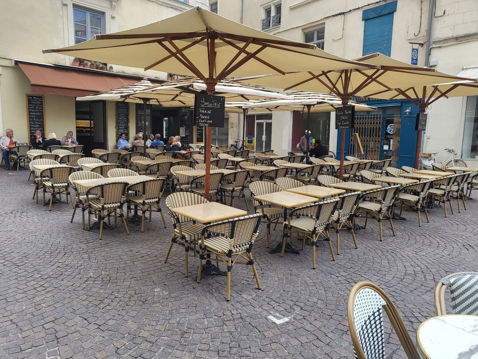 Le Petit Moka - Café-restaurant & Salon de thé