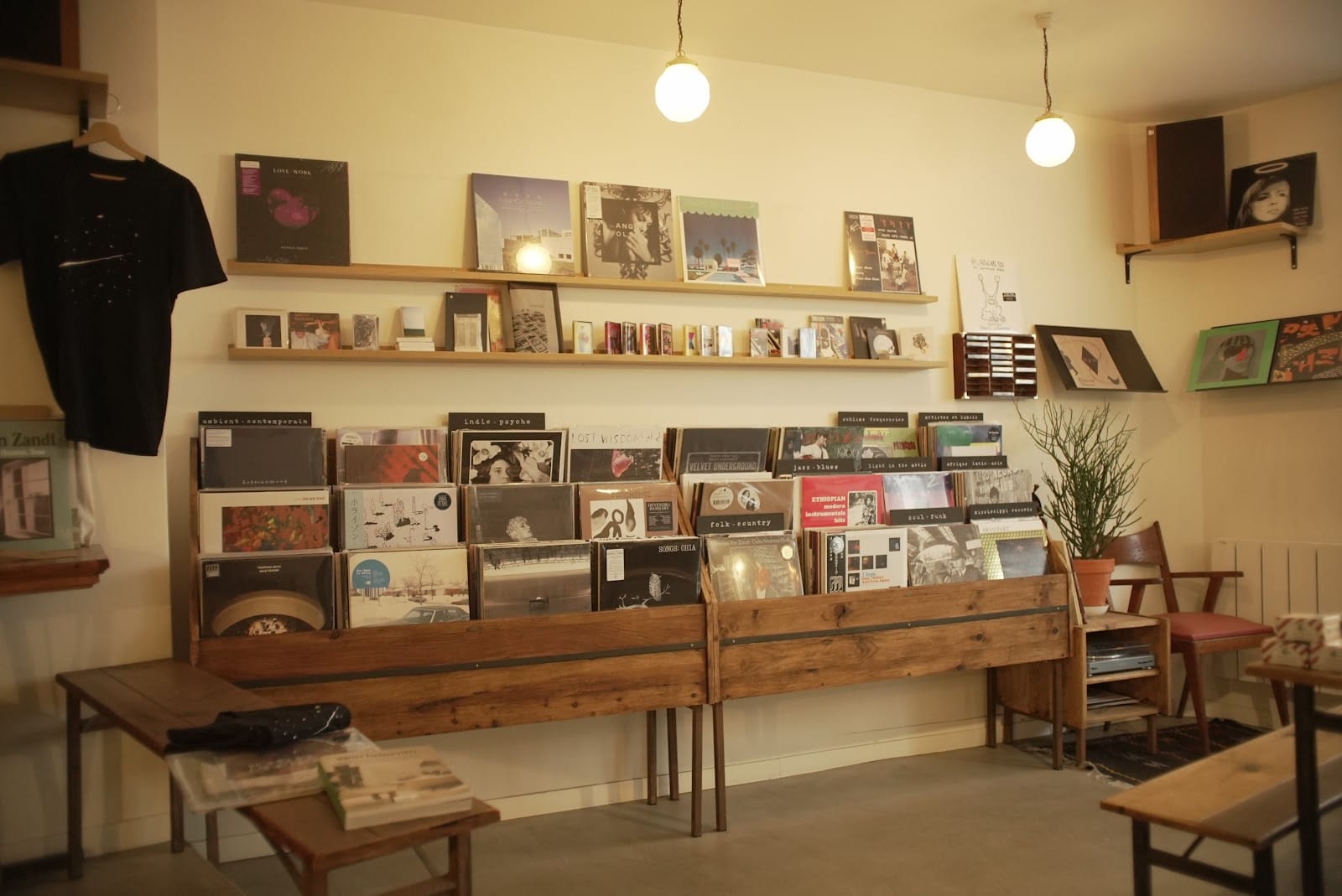 COMETS · Café & disques