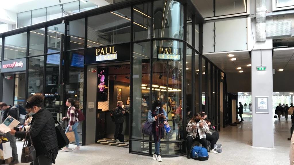 PAUL le café
