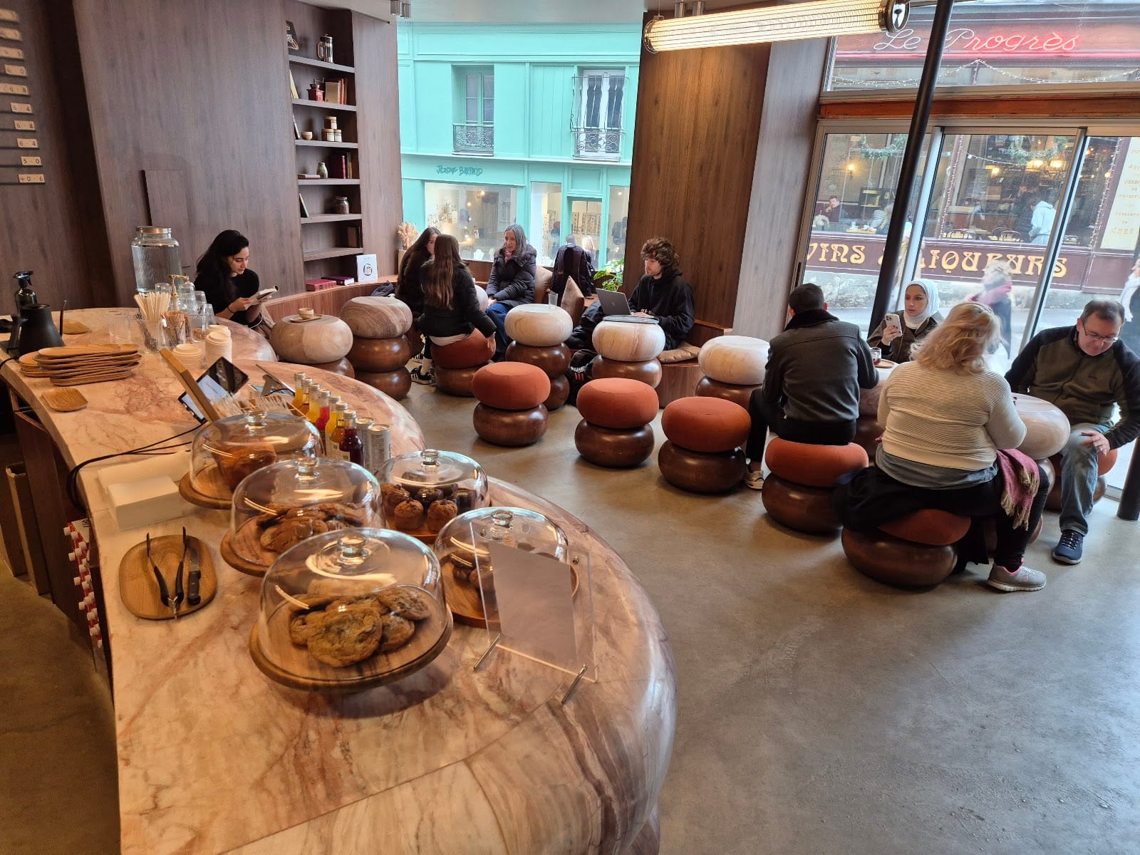 Noir Coffee Shop - Abbesses