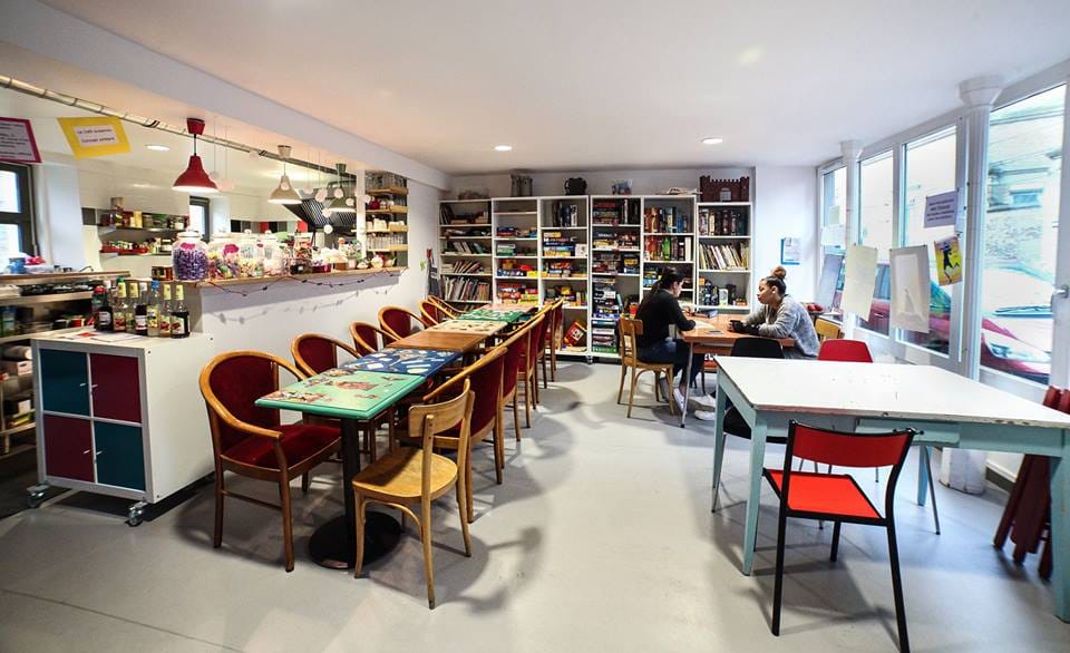 Café Jeux Natema.