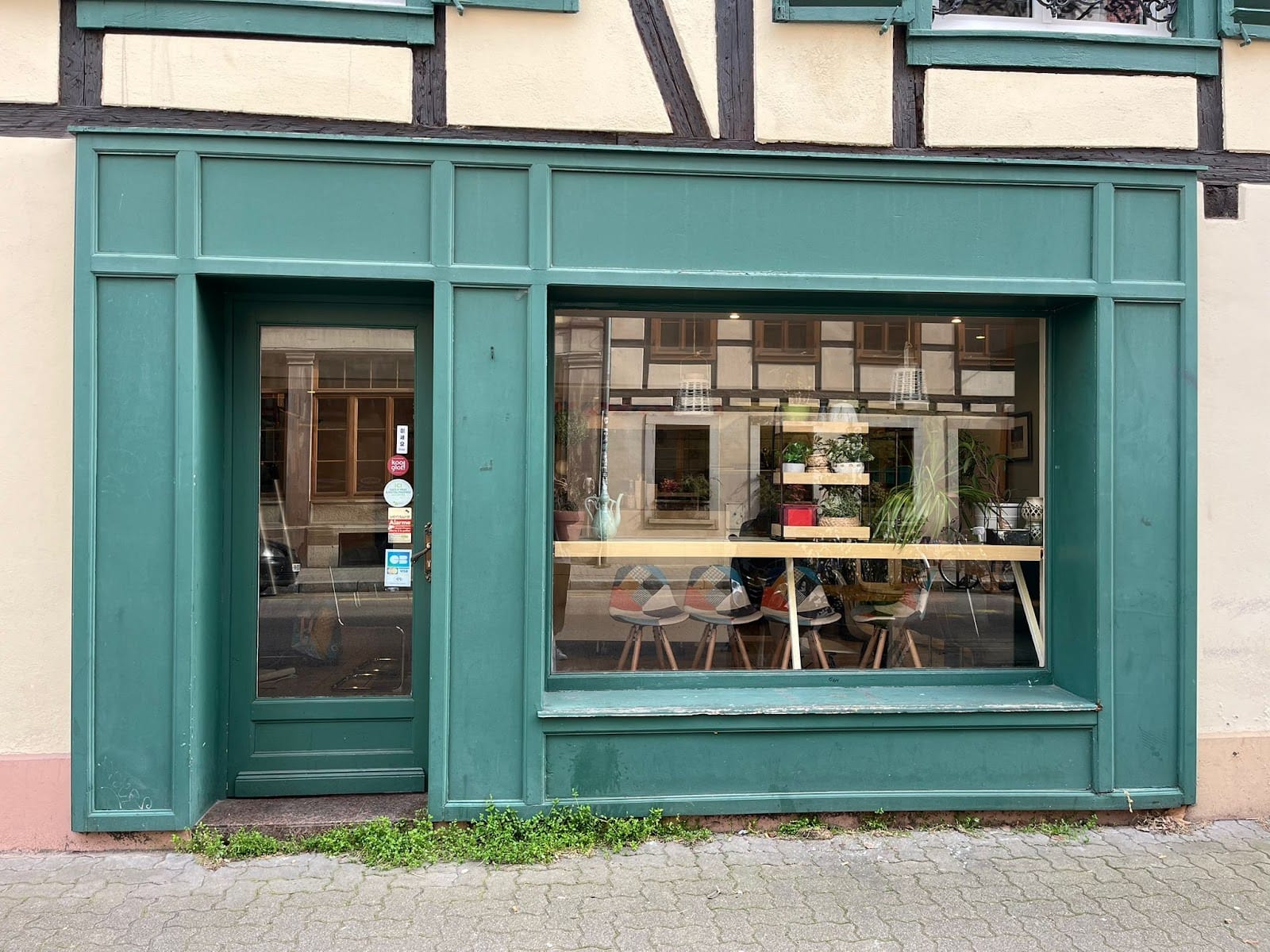 Tomiso Café