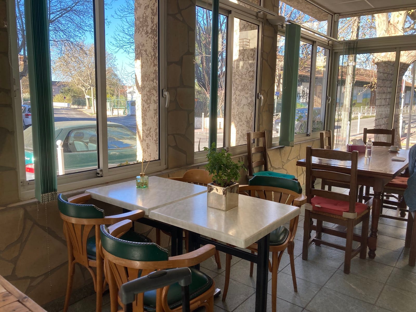 Modern'caffe