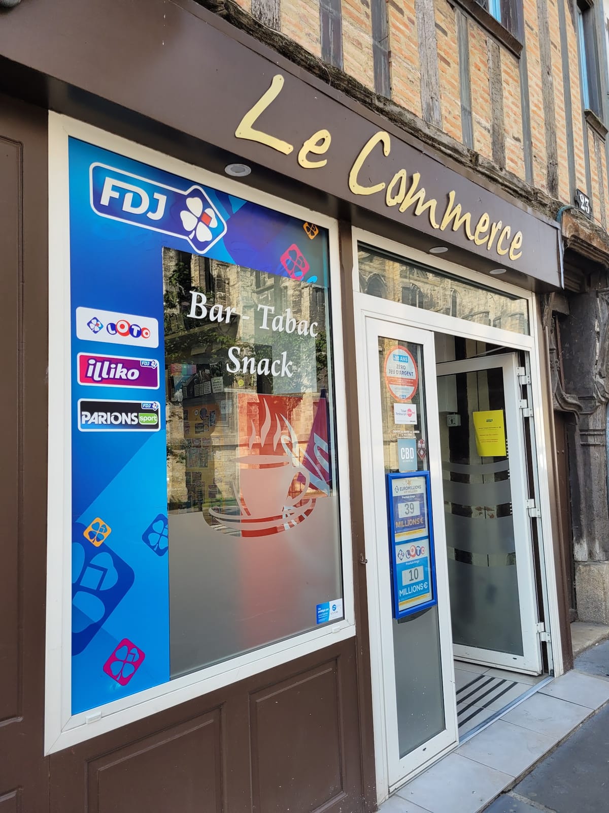 Le Commerce