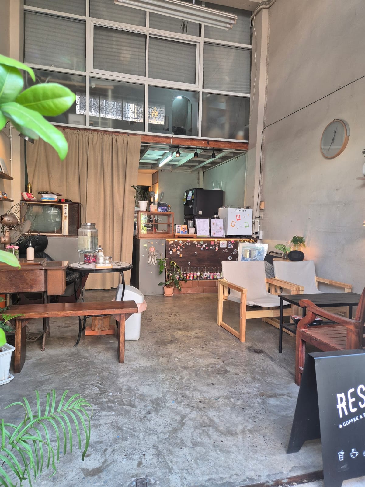 REST Coffee and Brew