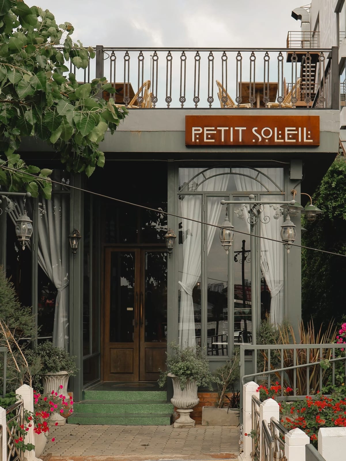 Petit Soleil